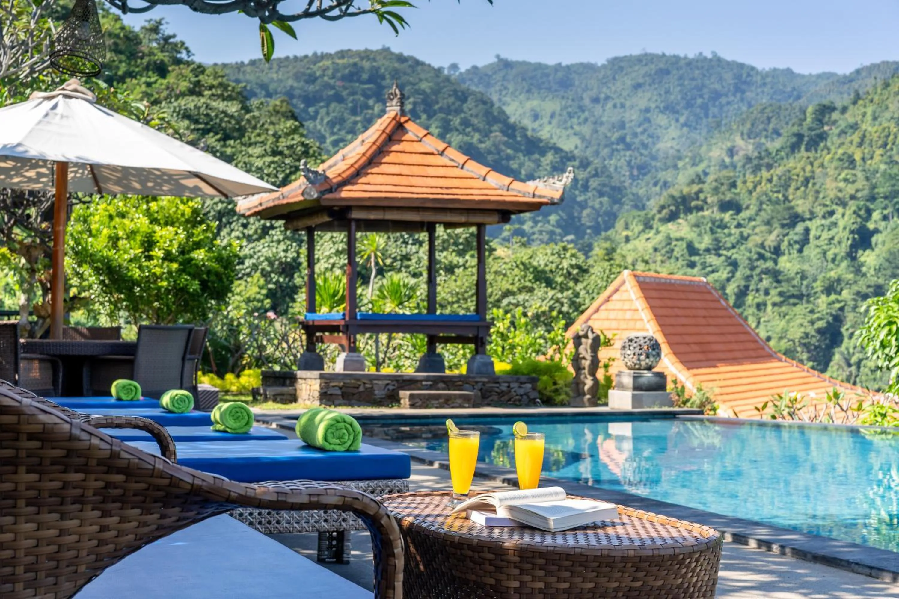 Garden view in Villa Selonding Batu