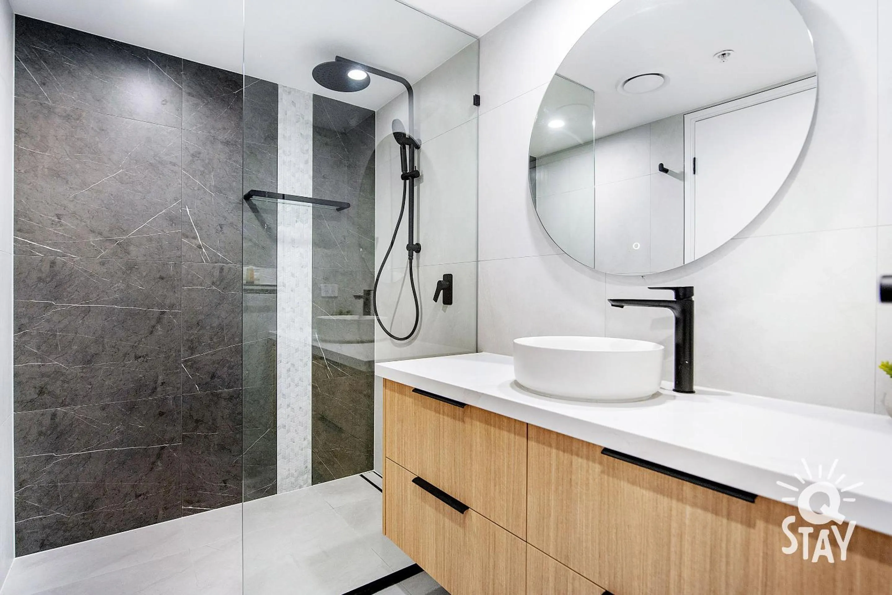 Bathroom in Chevron Renaissance by Vaun