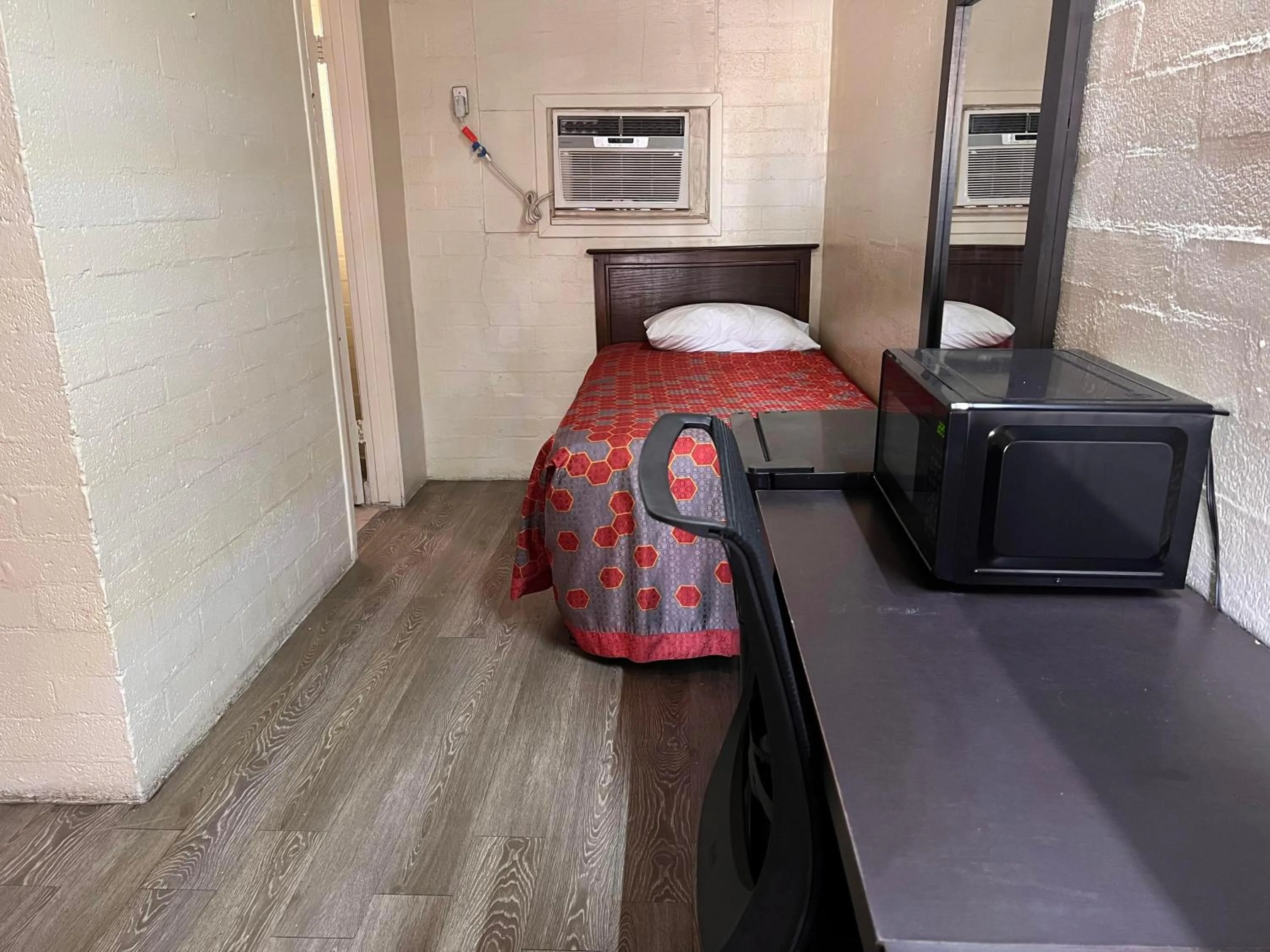 Bedroom in Border Motel