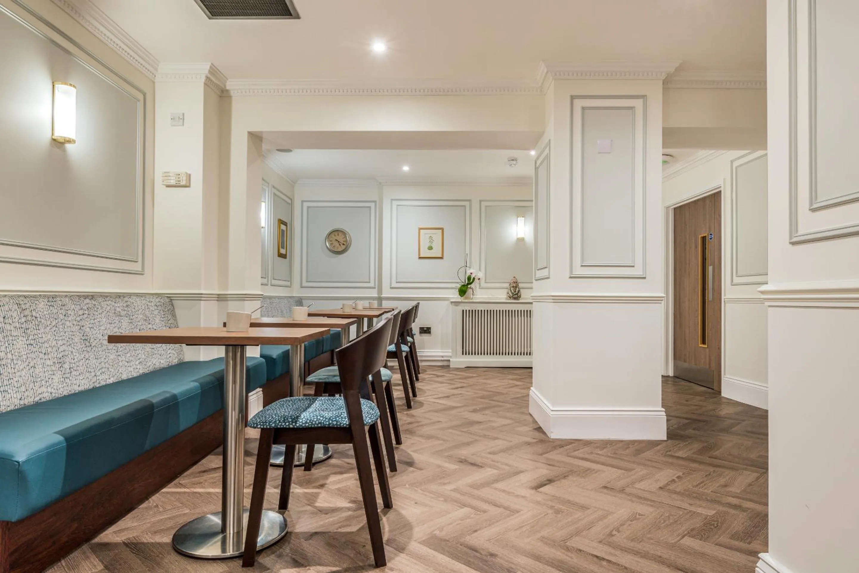 Breakfast in Princes Square