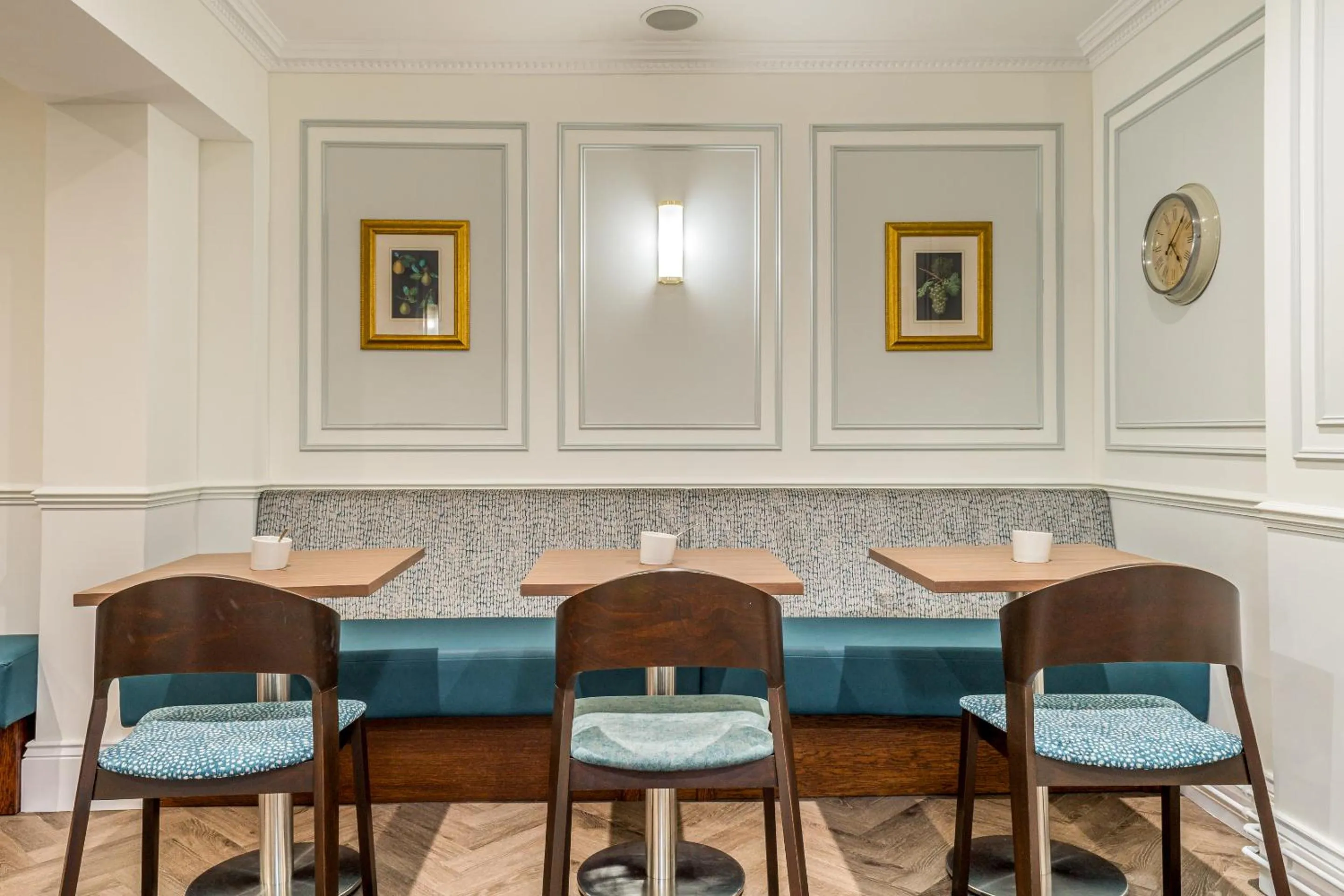 Breakfast in Princes Square