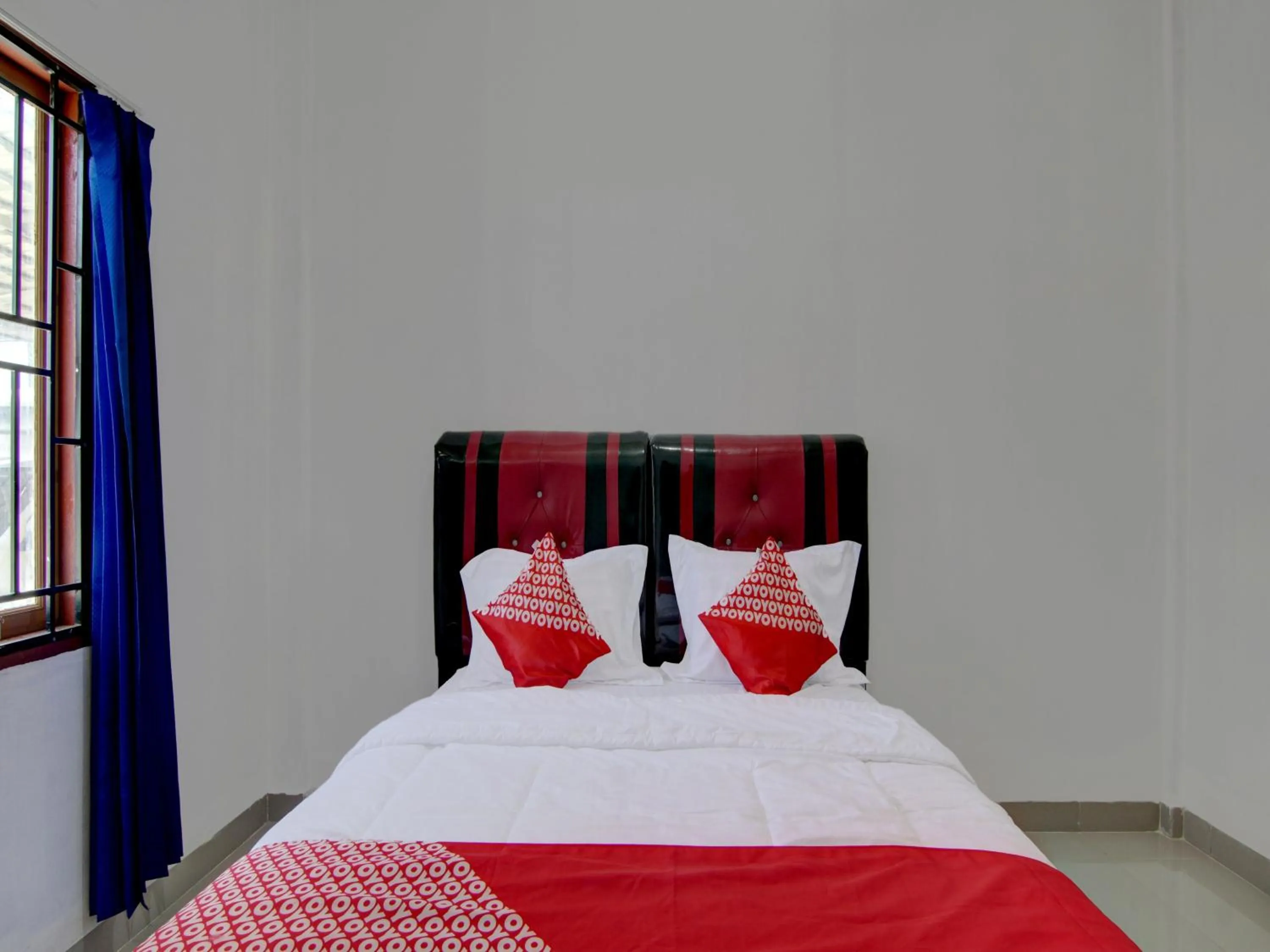 Bedroom, Bed in Hotel O Jasmine House Syariah Near Masjid Nurul Ikhwan