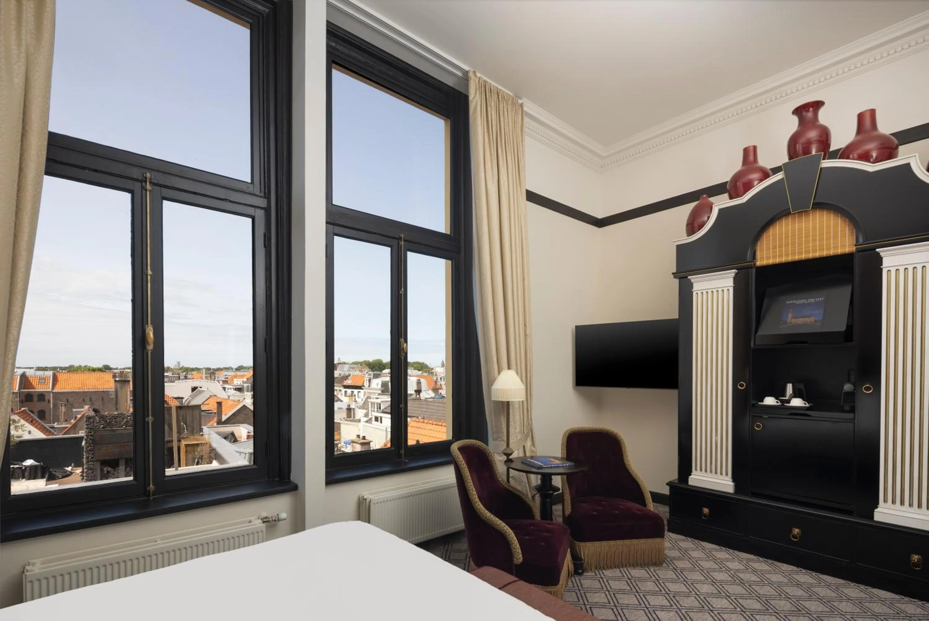 Bed in Hotel Des Indes The Hague