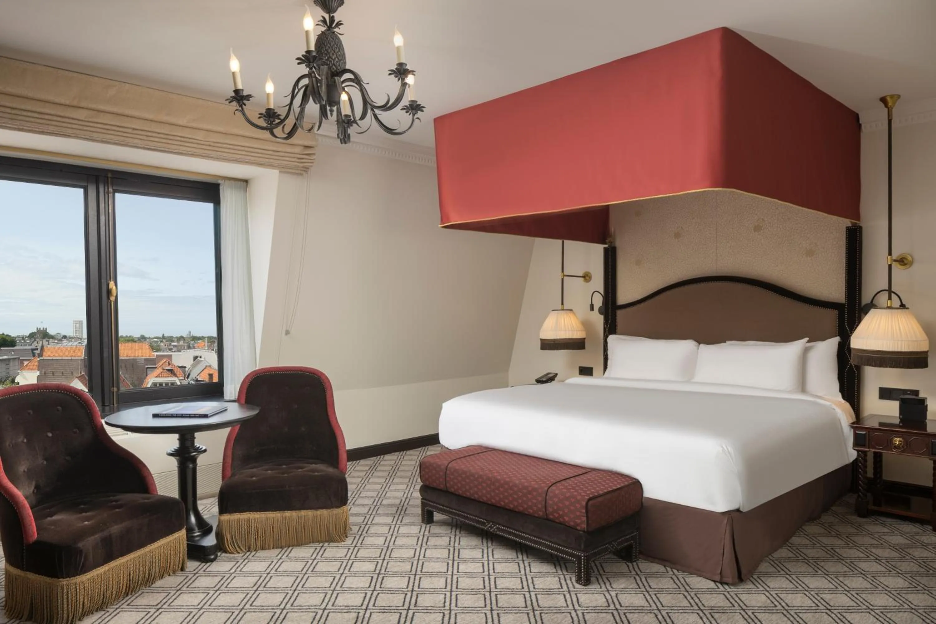 Bed in Hotel Des Indes The Hague