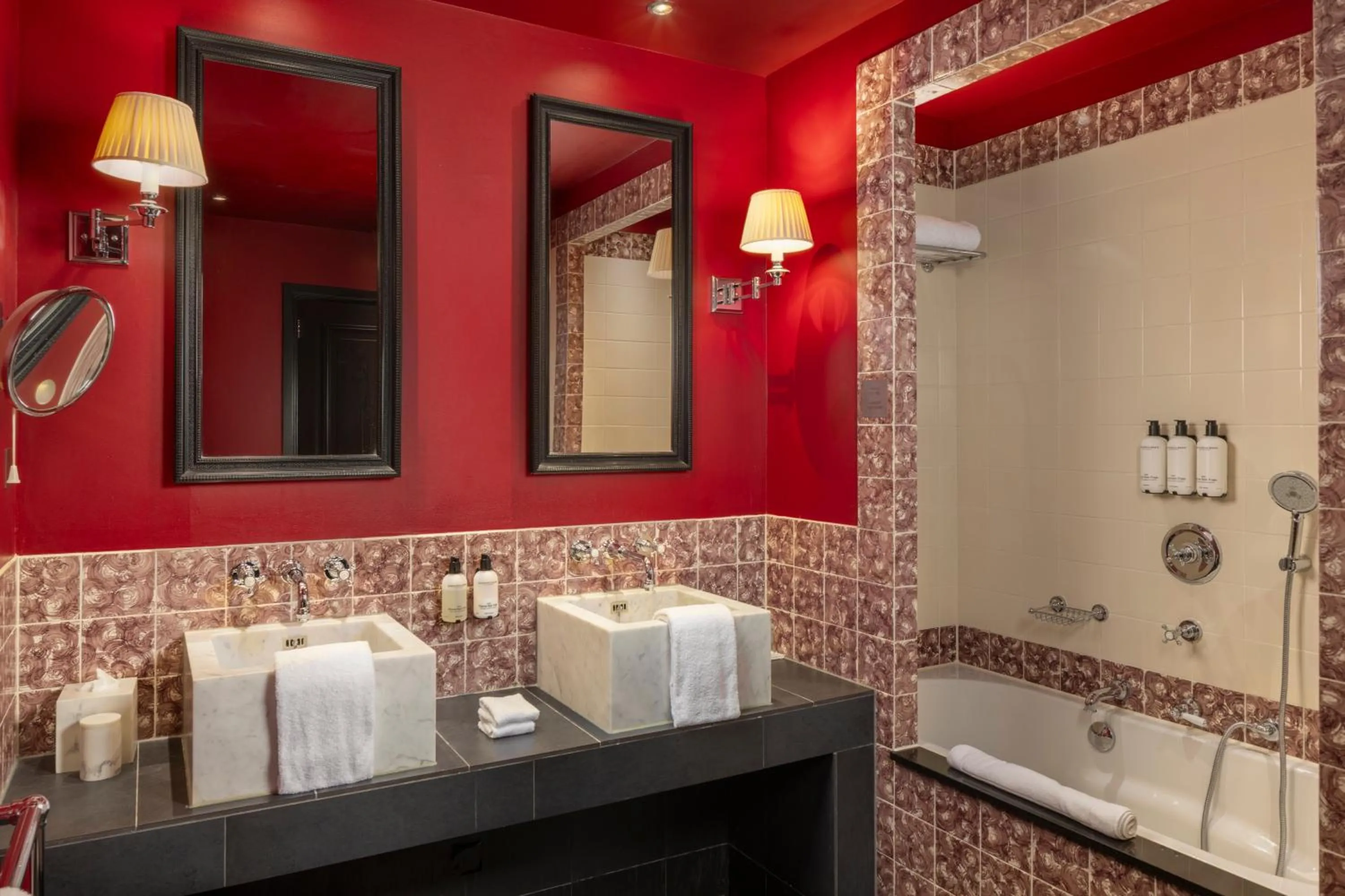 Bathroom in Hotel Des Indes The Hague