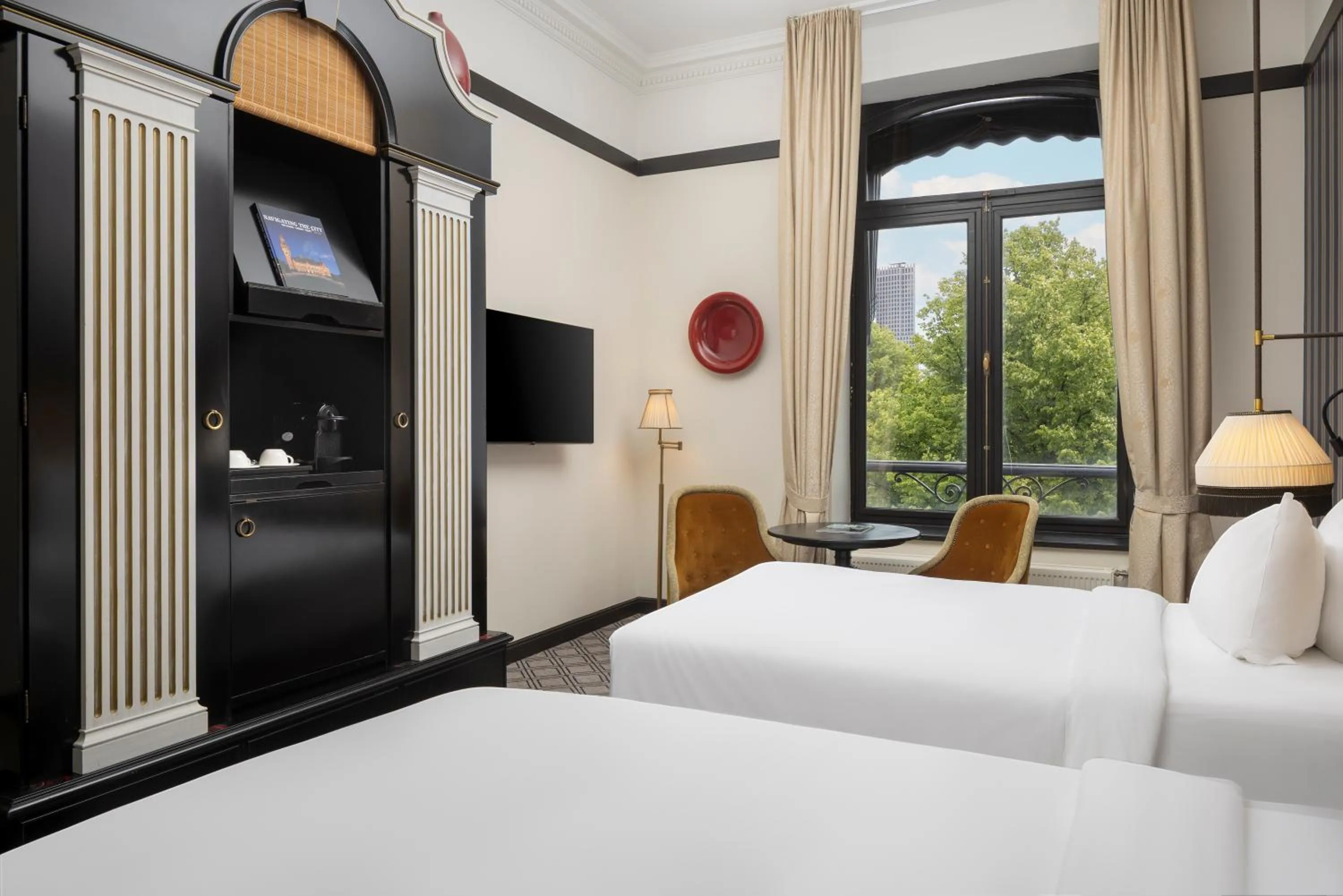 Bed in Hotel Des Indes The Hague