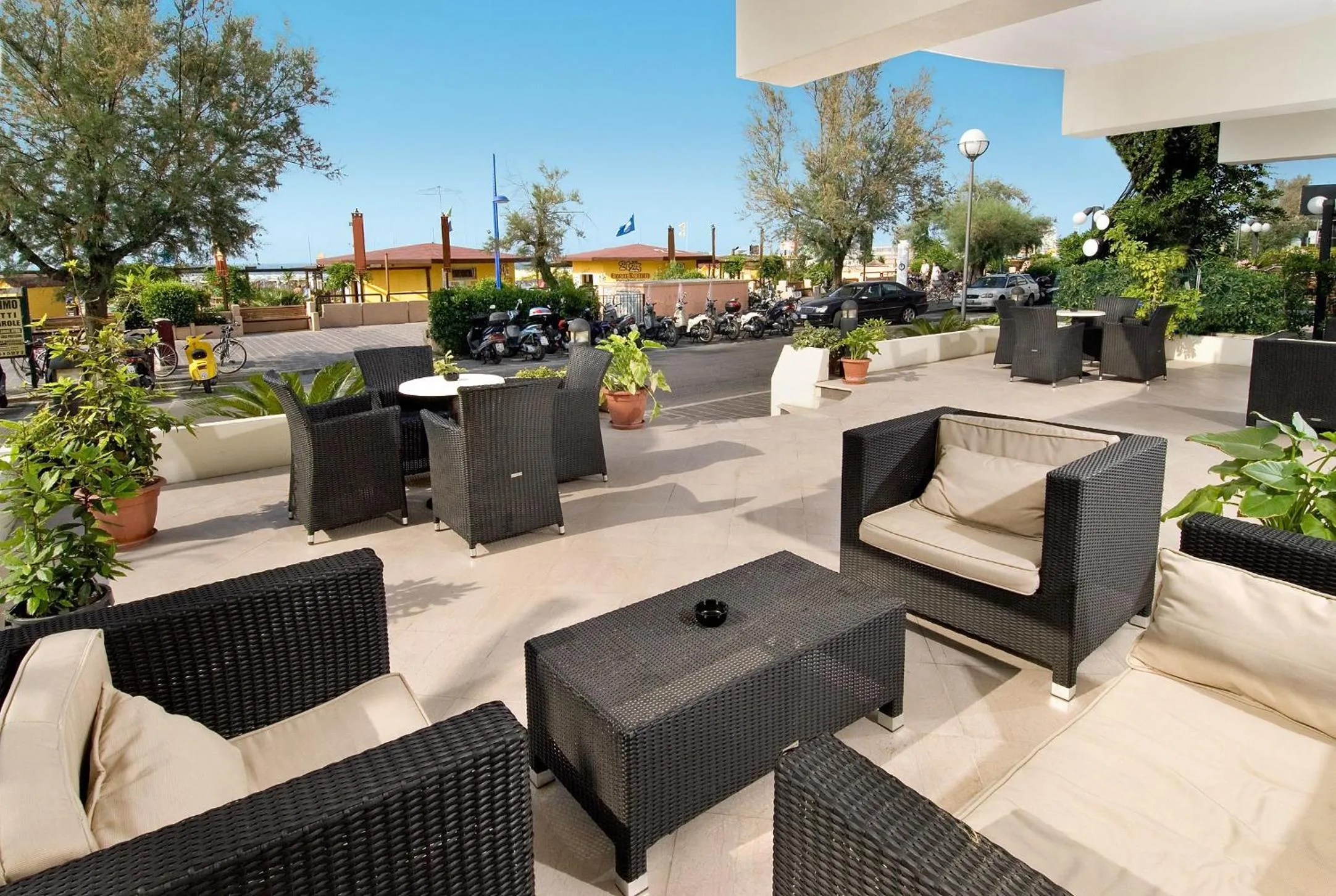 Patio in Hotel Prestige