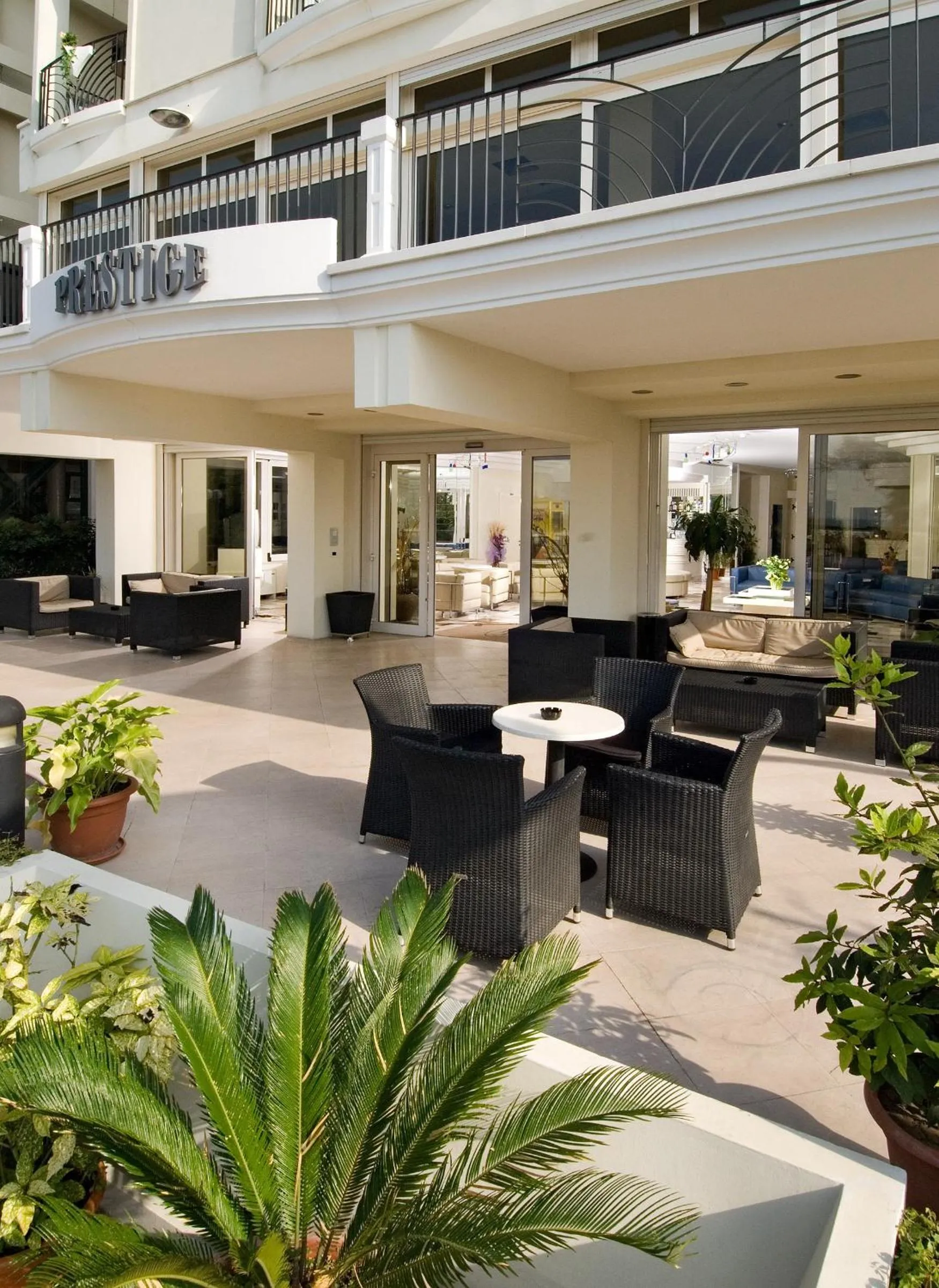 Patio in Hotel Prestige