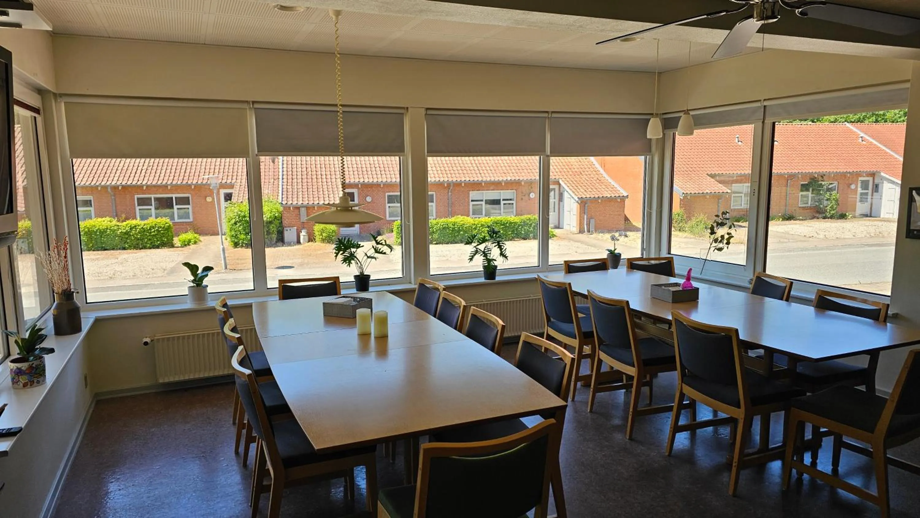 Dining area in Gudum Park