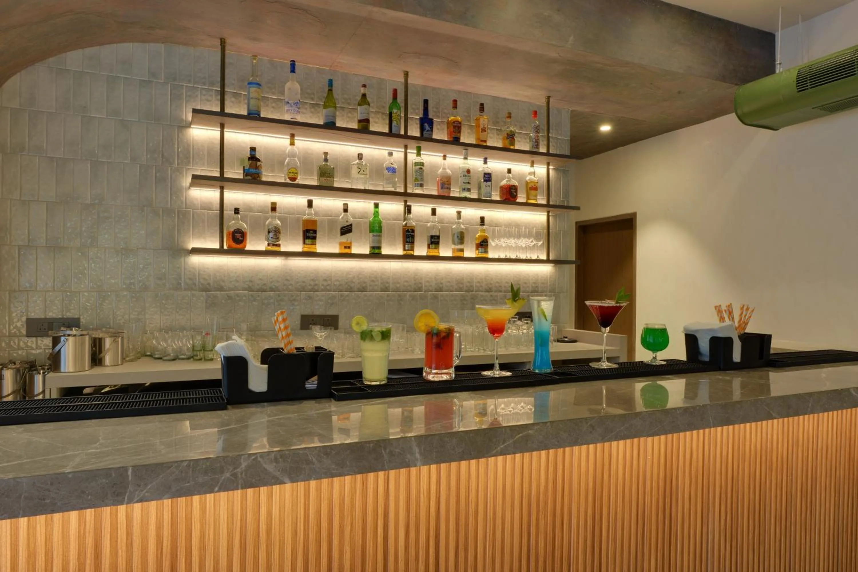Lounge or bar in Galaxy Beacon Hotel, Santacruz ,Mumbai