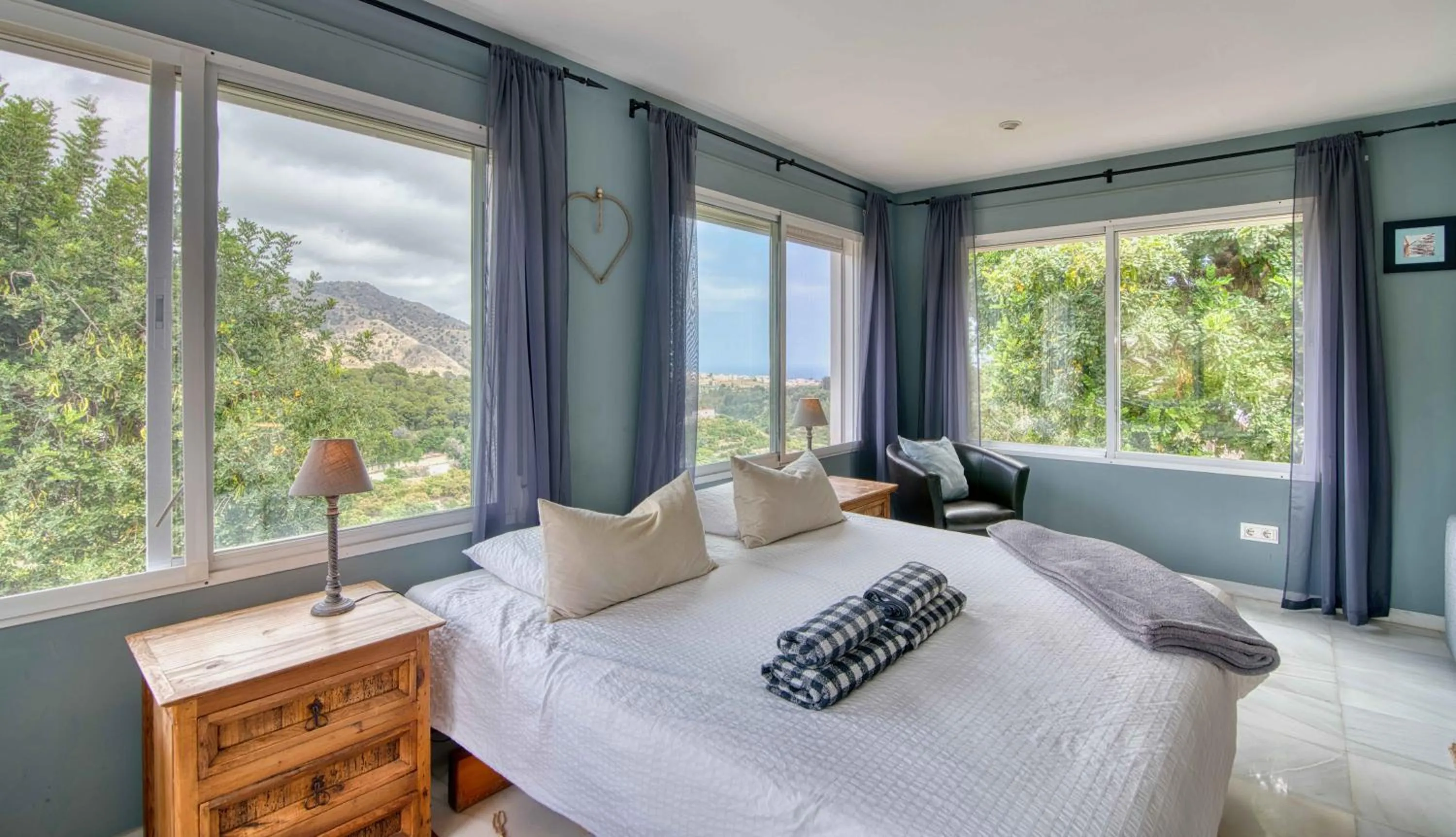 View (from property/room), Bed in Villa Morera Bed & Breakfast