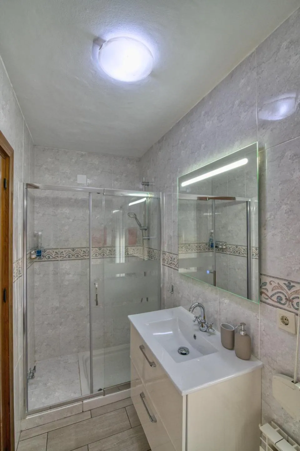Shower in Villa Morera Bed & Breakfast