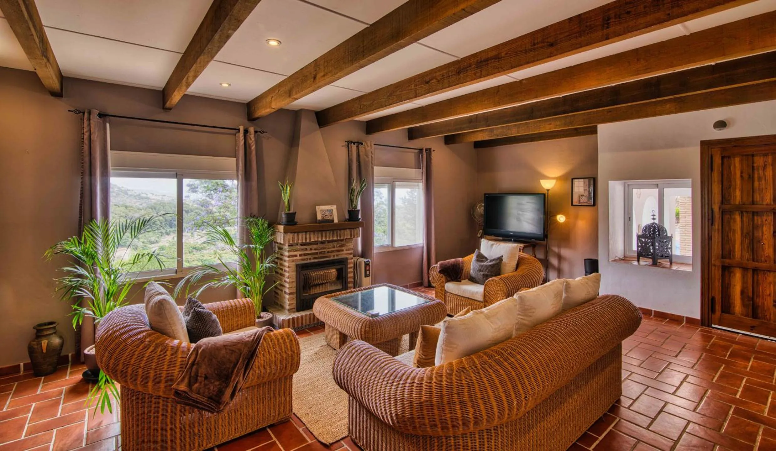 TV and multimedia in Villa Morera Bed & Breakfast