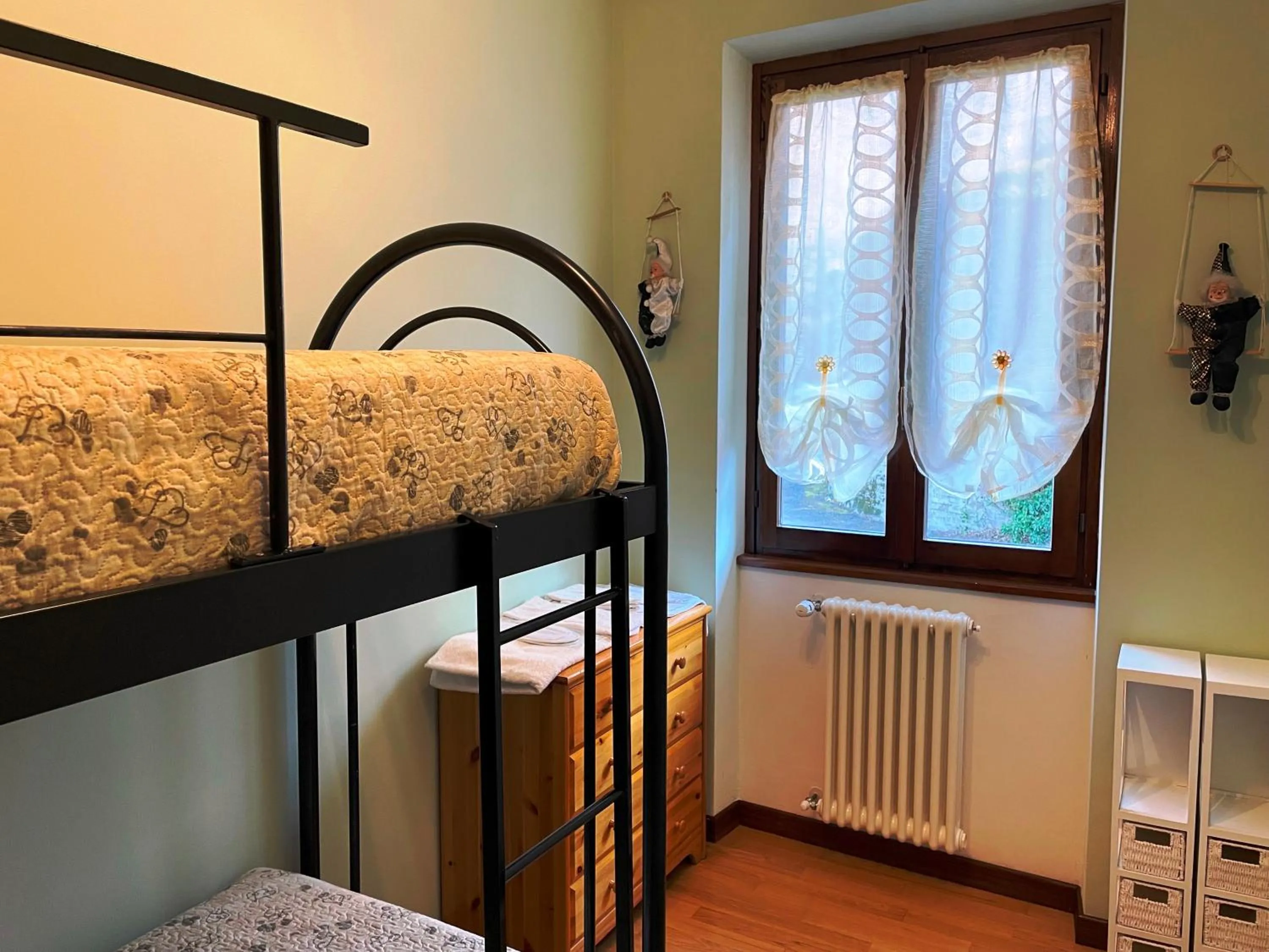 Bed in Hotel Diffuso Il Portichetto sulla collina a Vezio Perledo