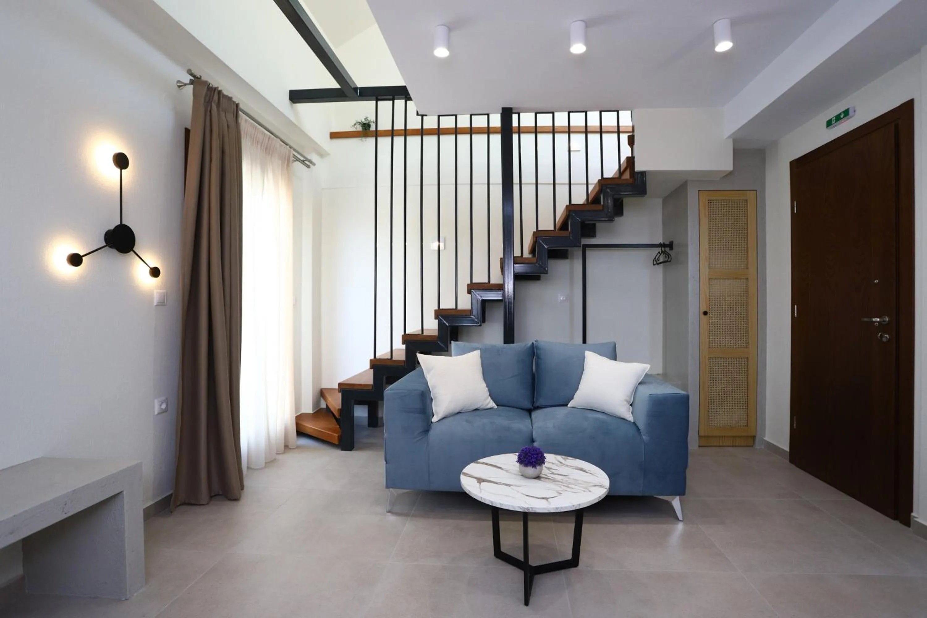 Seating area in ONAR OURANOUPOLIS