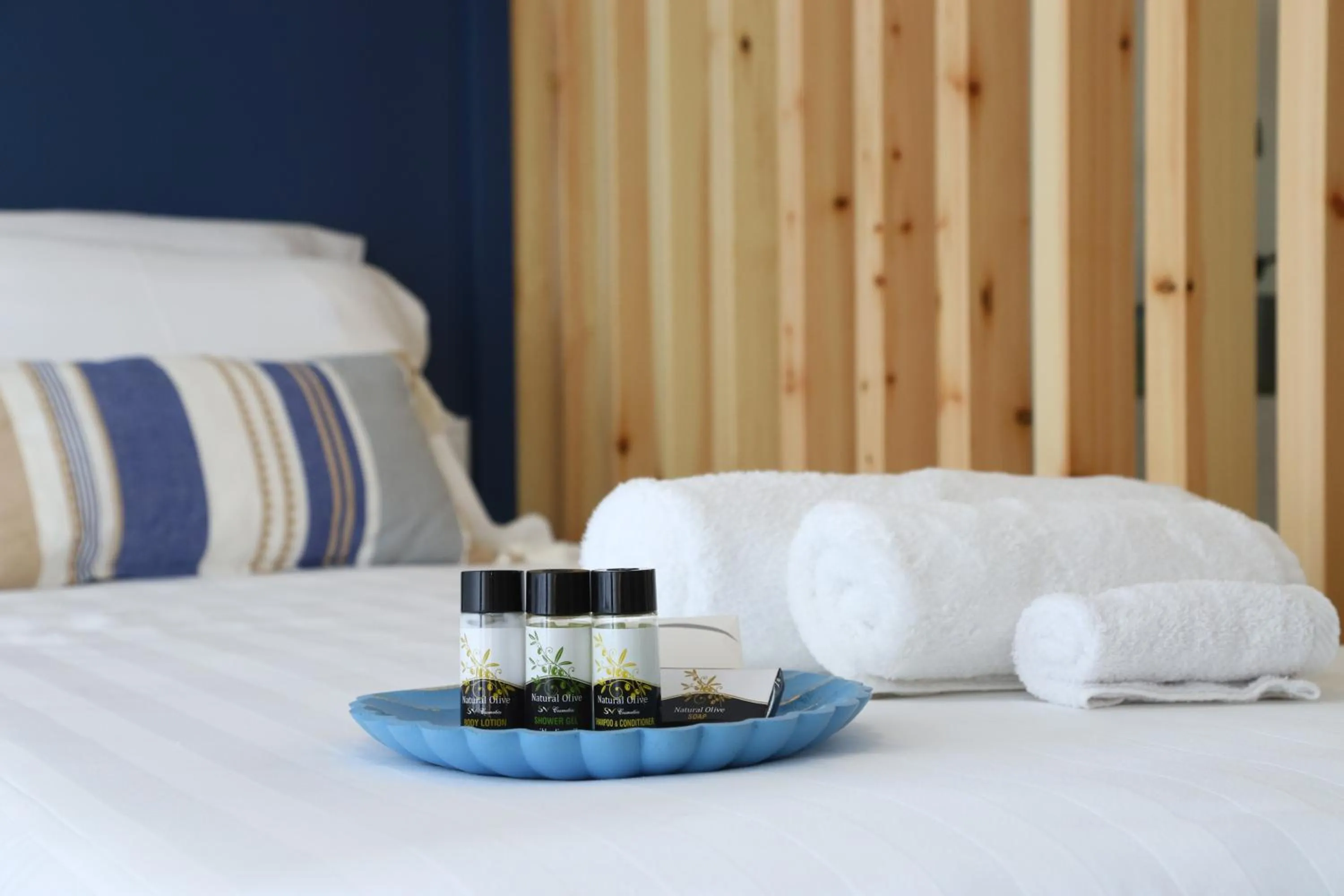 towels, Bed in ONAR OURANOUPOLIS