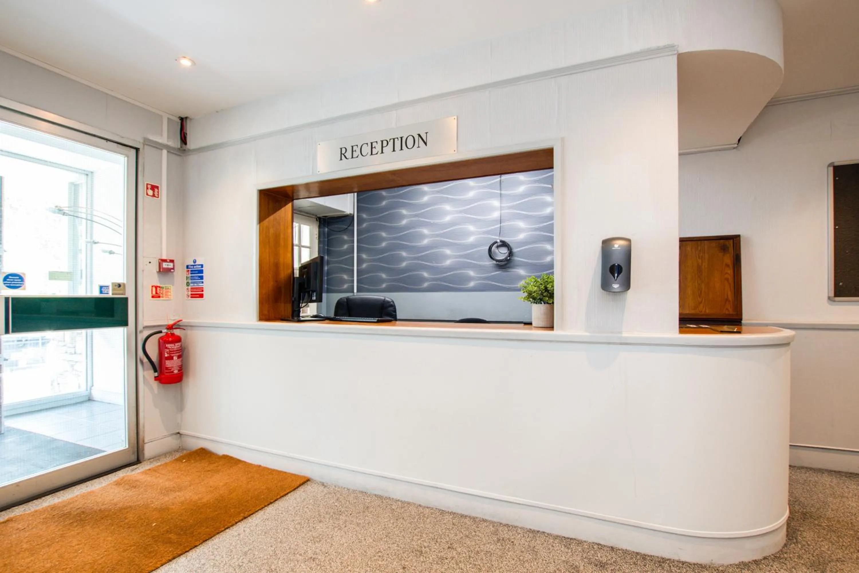 Lobby or reception in Russel Court Hotel Bournemouth Central