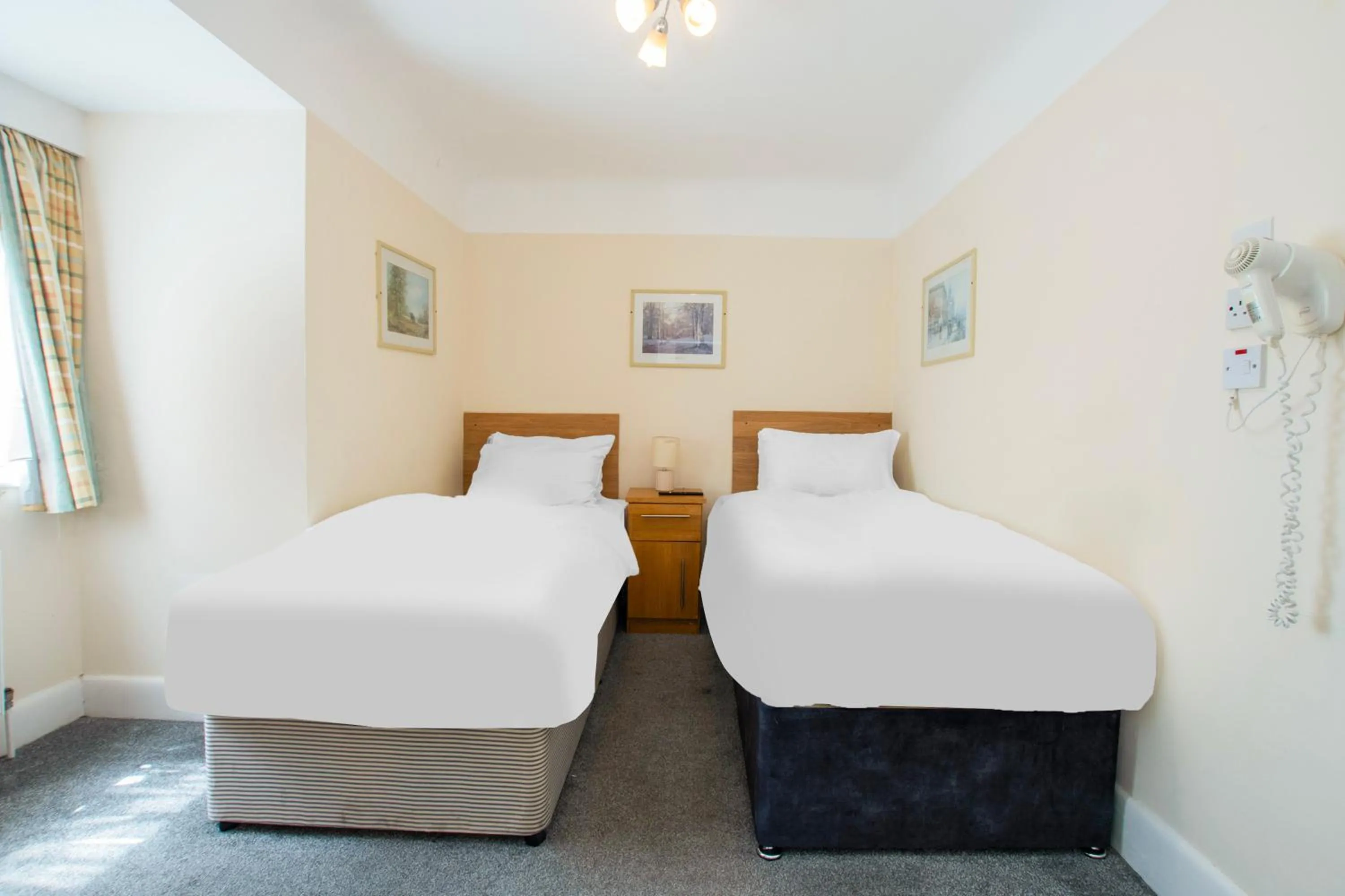 Bedroom, Bed in Russel Court Hotel Bournemouth Central