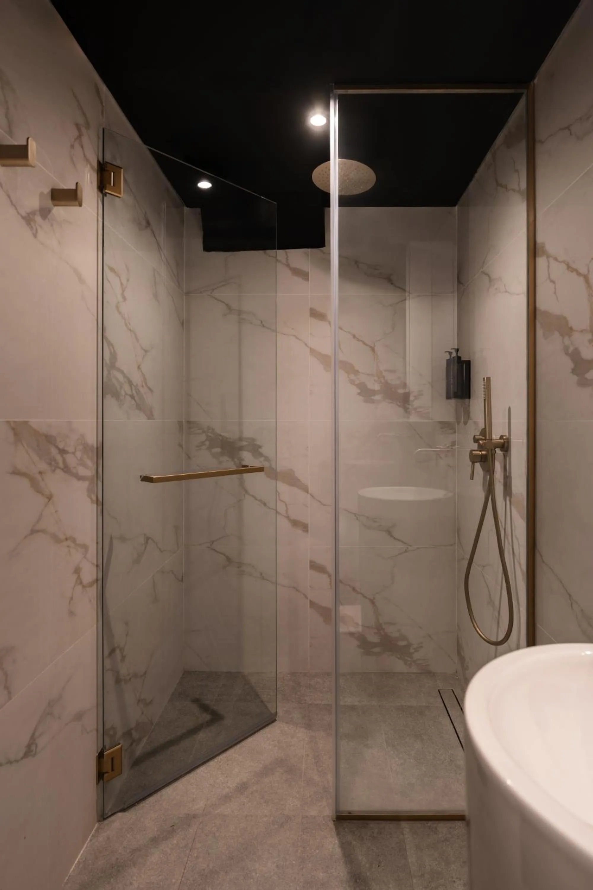 Cube Social Boutique Capsule Hotel at Boat Quay