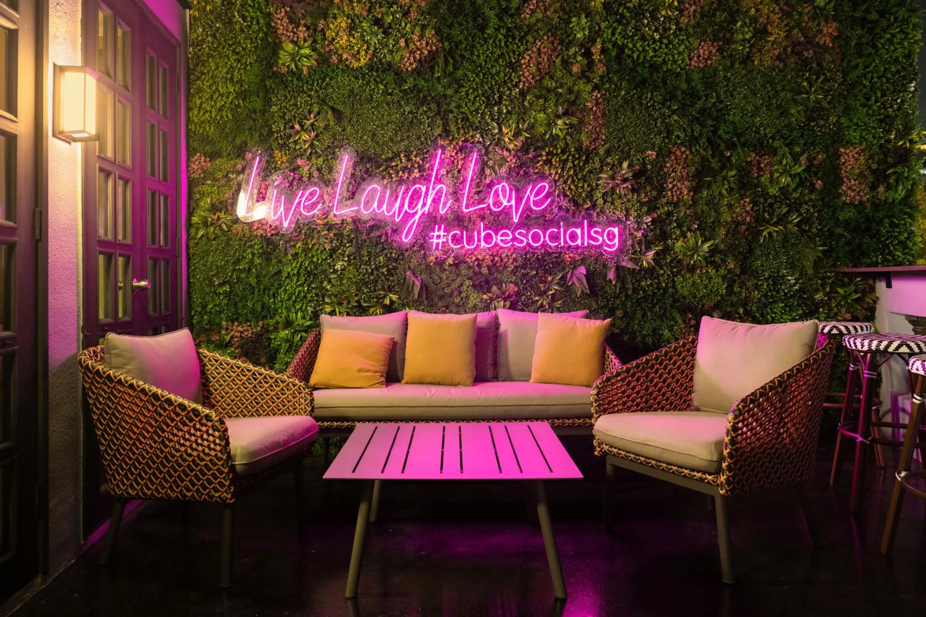 Balcony/Terrace in Cube Social Boutique Capsule Hotel at Boat Quay