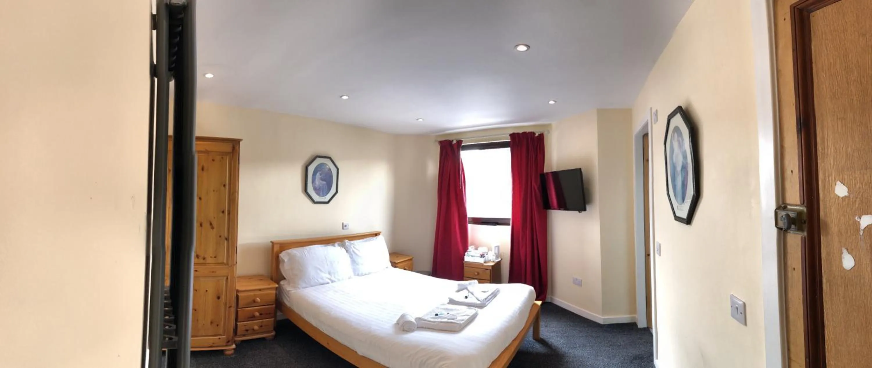 Bed in Cruachan Guest House