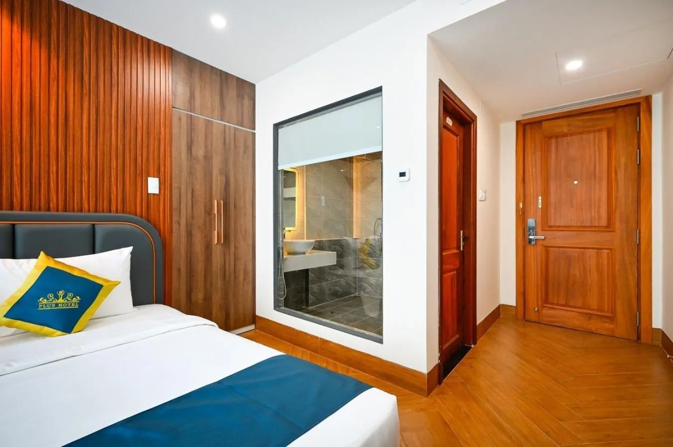 Bed in PLUS VUNG TAU HOTEL