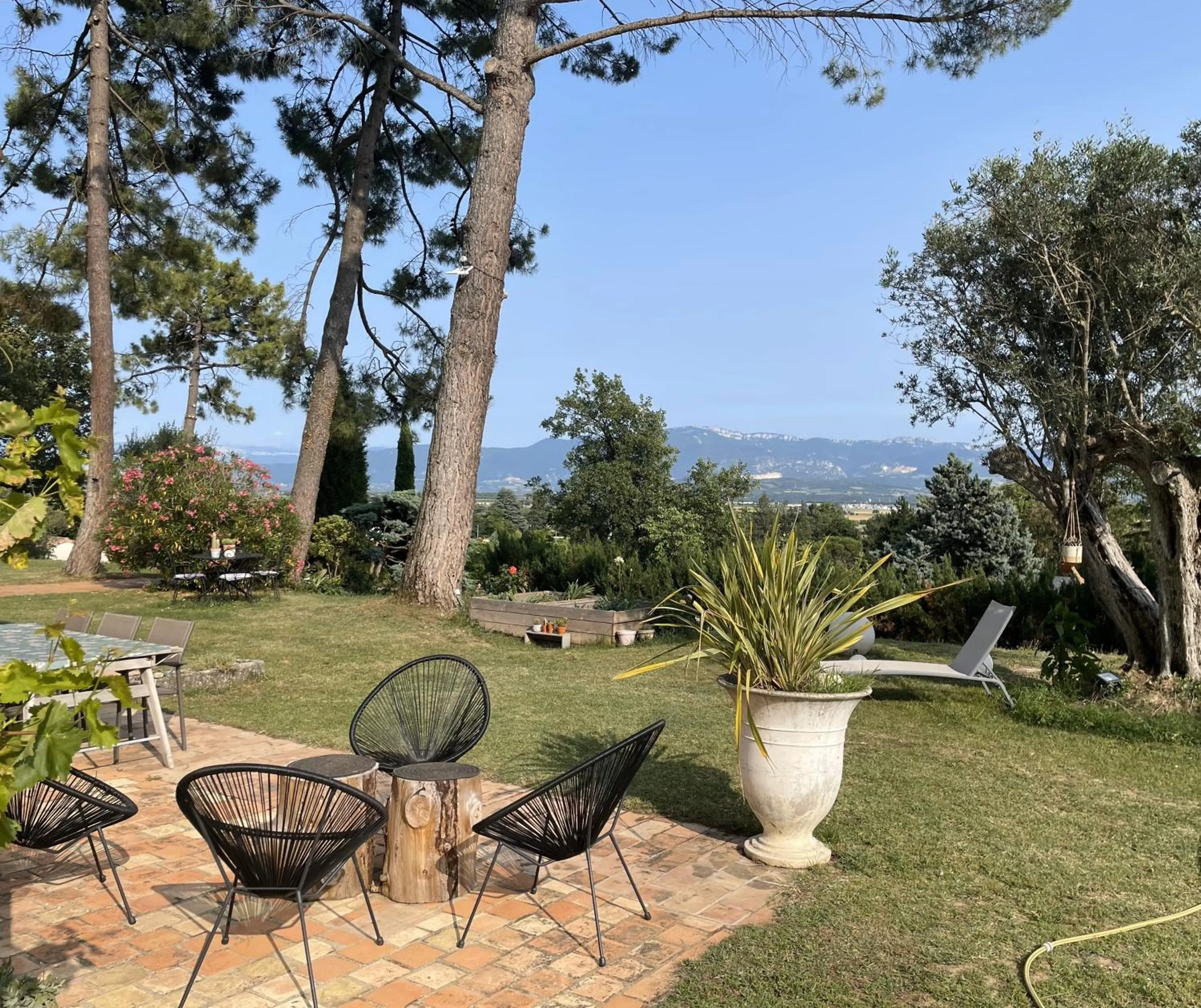 Garden in La Sauveterre