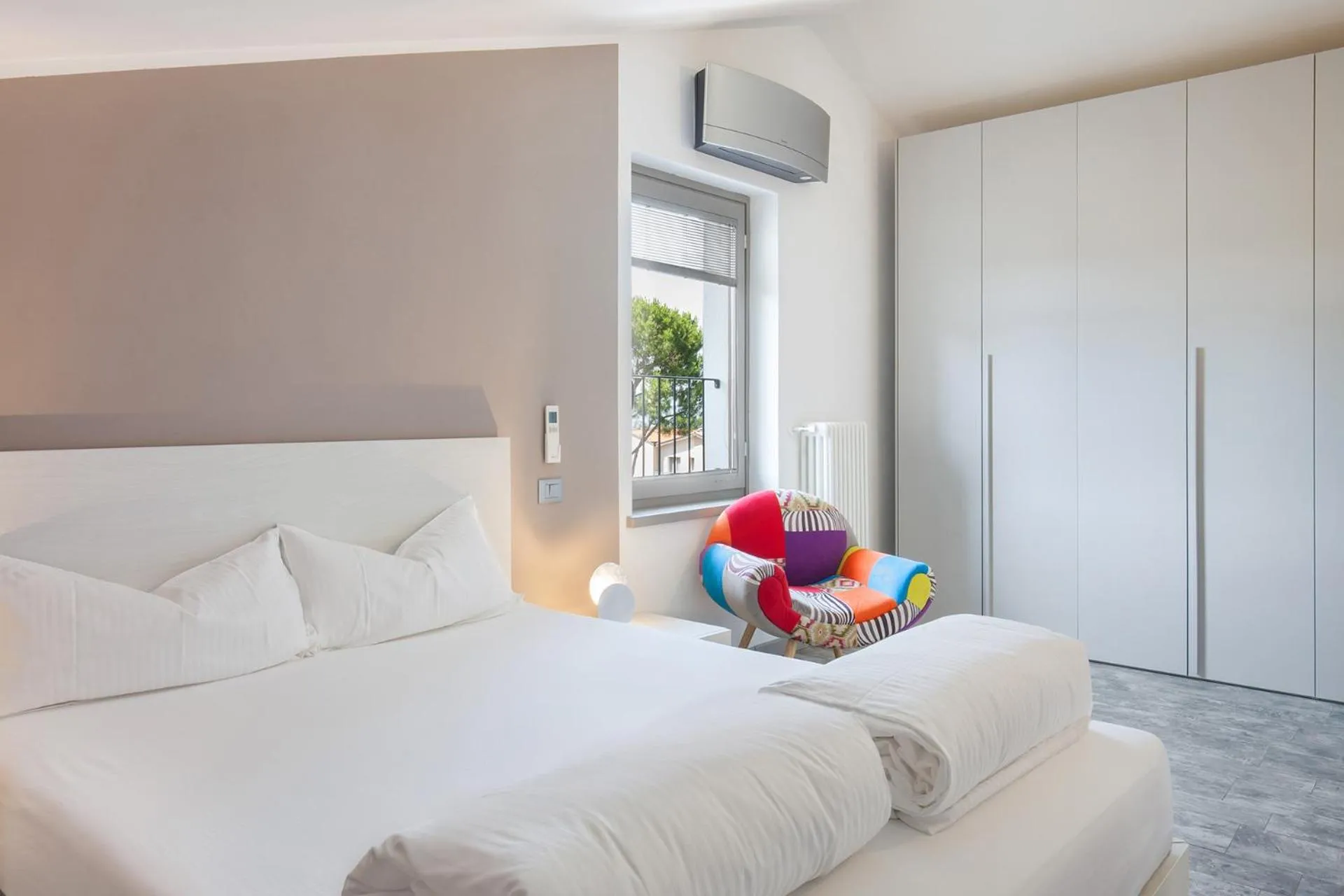 Bedroom, Bed in Luxury Penthouse/Pool/50m to lake