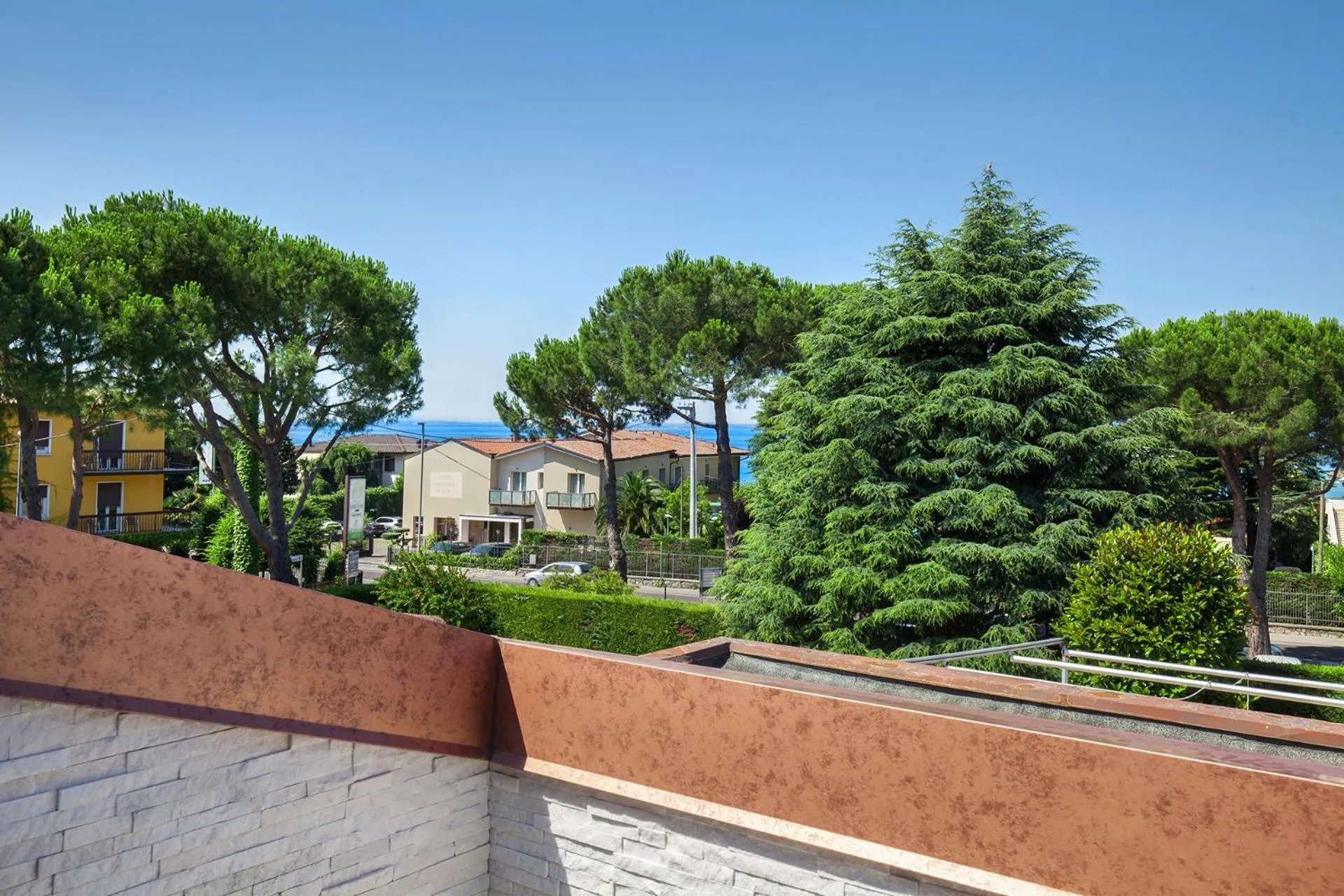 Lake view in Luxury Penthouse/Pool/50m to lake