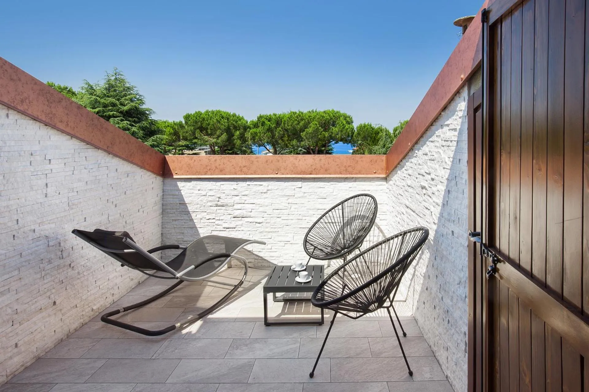 Balcony/Terrace in Luxury Penthouse/Pool/50m to lake