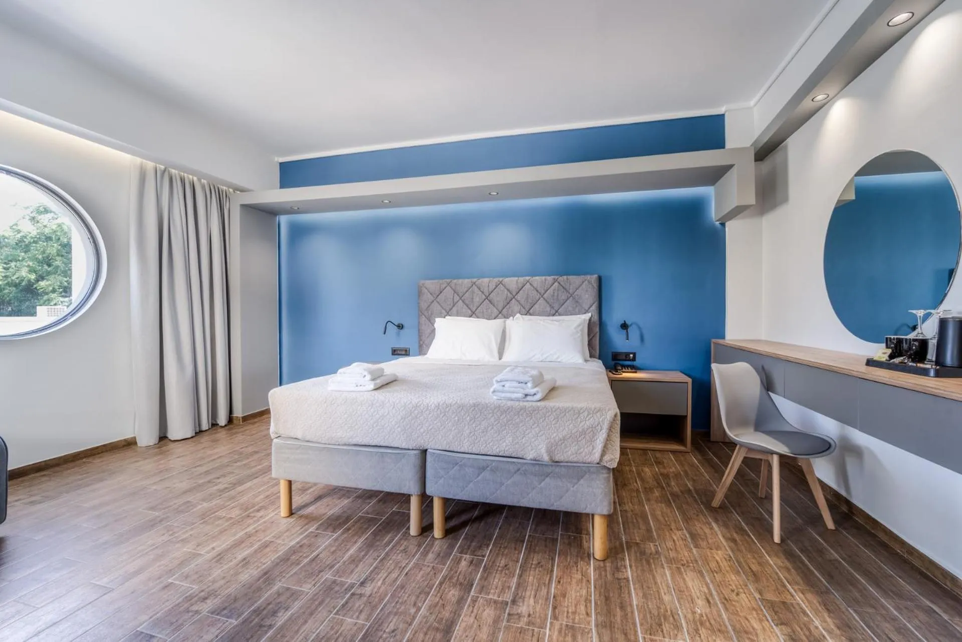 Bedroom, Bed in Island City Boutique Hotel