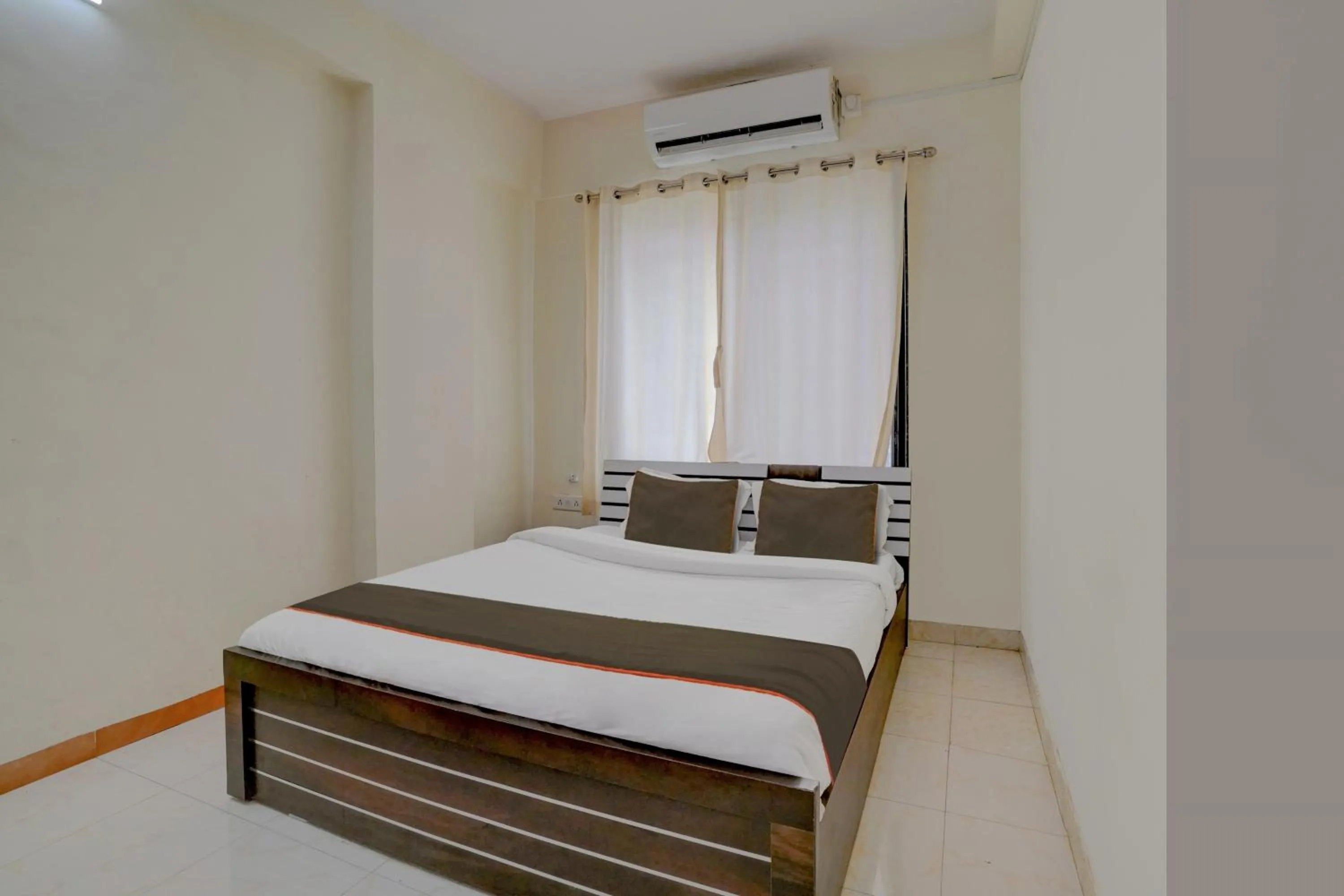 Bedroom, Bed in Collection O Krupa Lodge