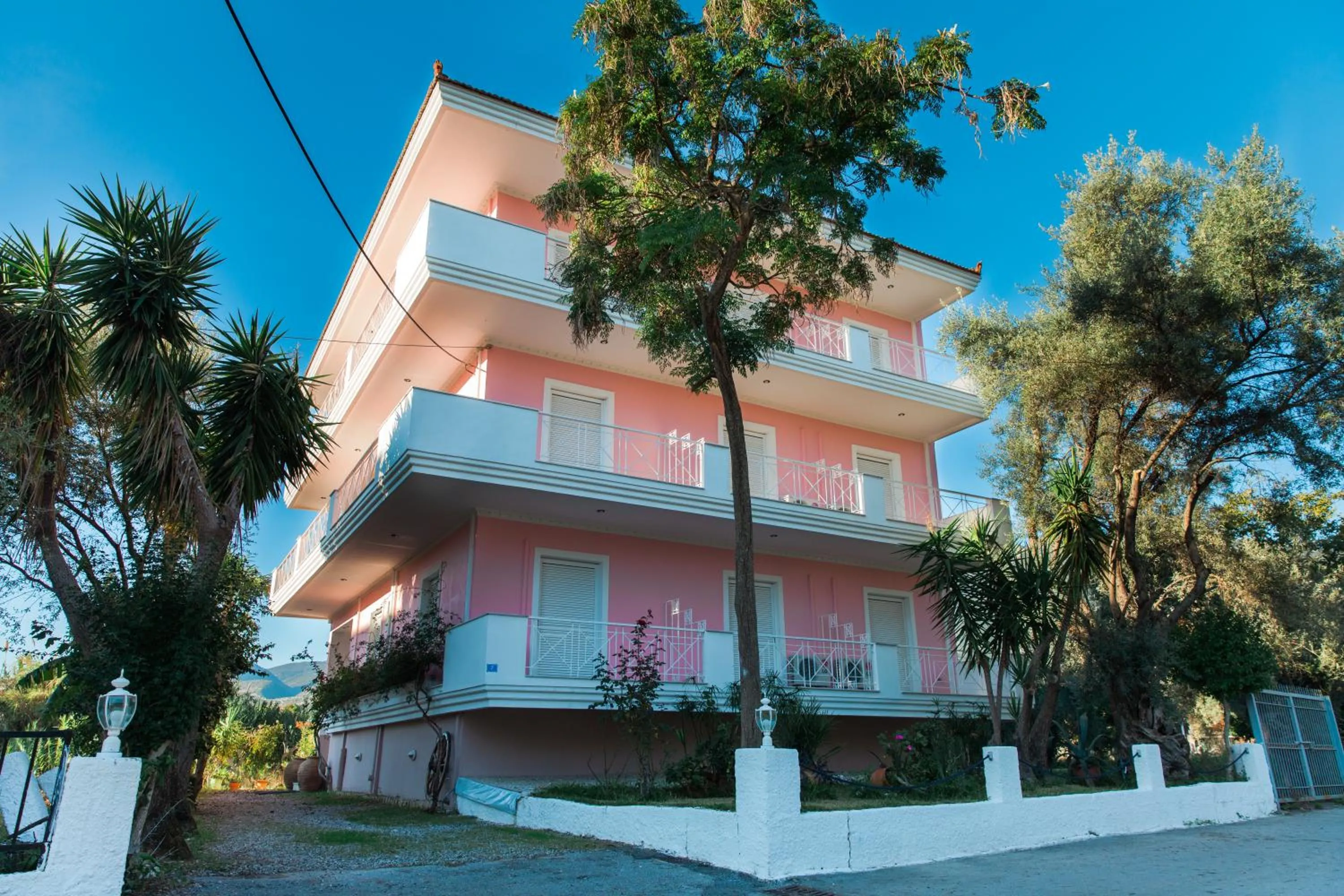 Dionysos Studios Apartments Nidri Lefkas