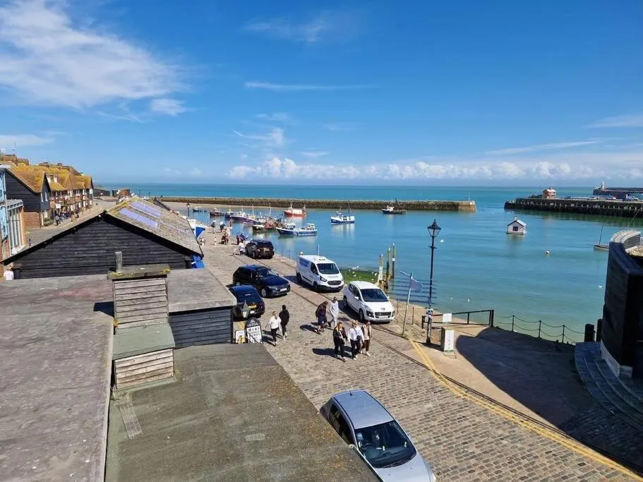 Neighbourhood in Unique 2BD Apartment Folkestone Harbour