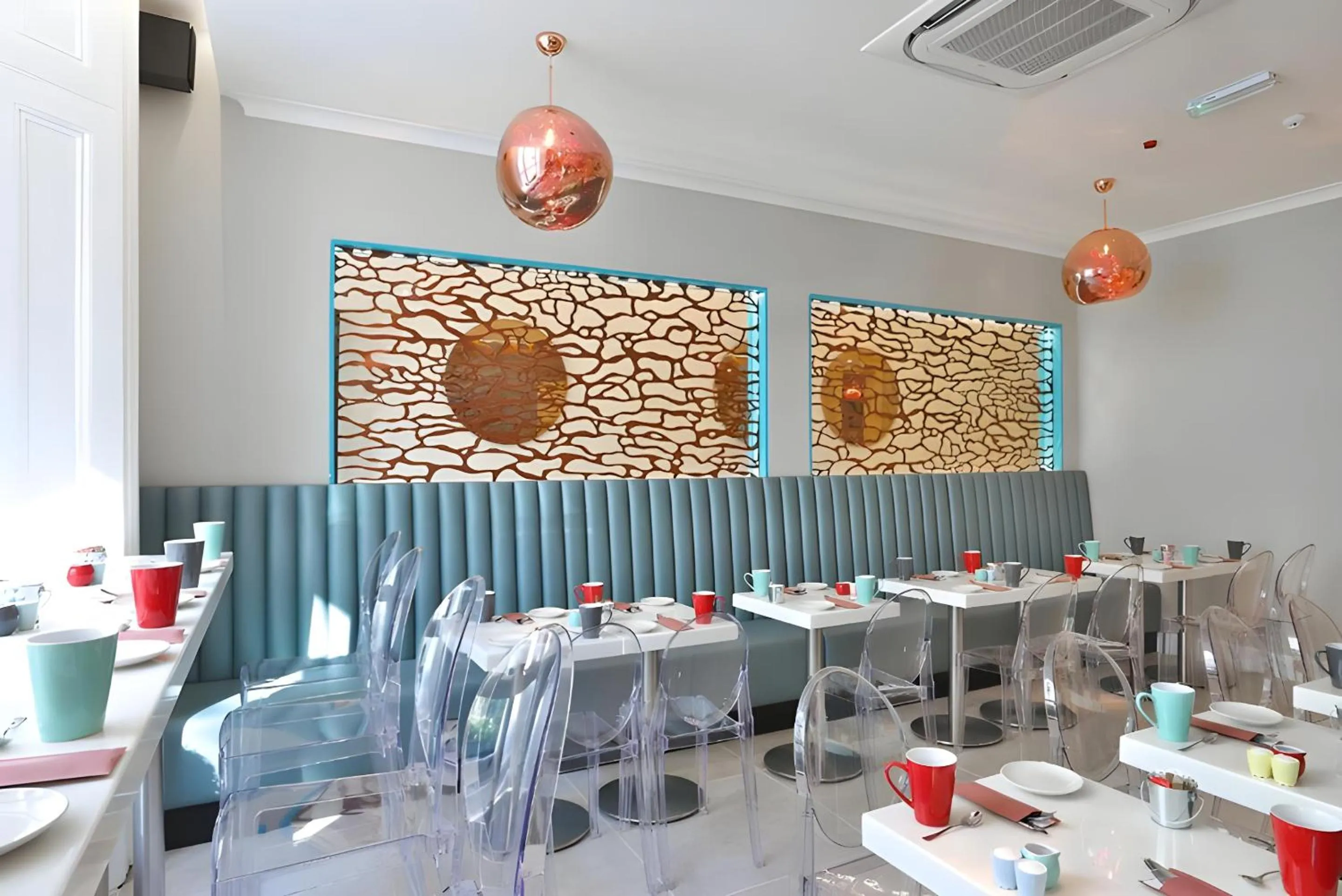 Dining area in The Chapter Hotels - London Hyde Park