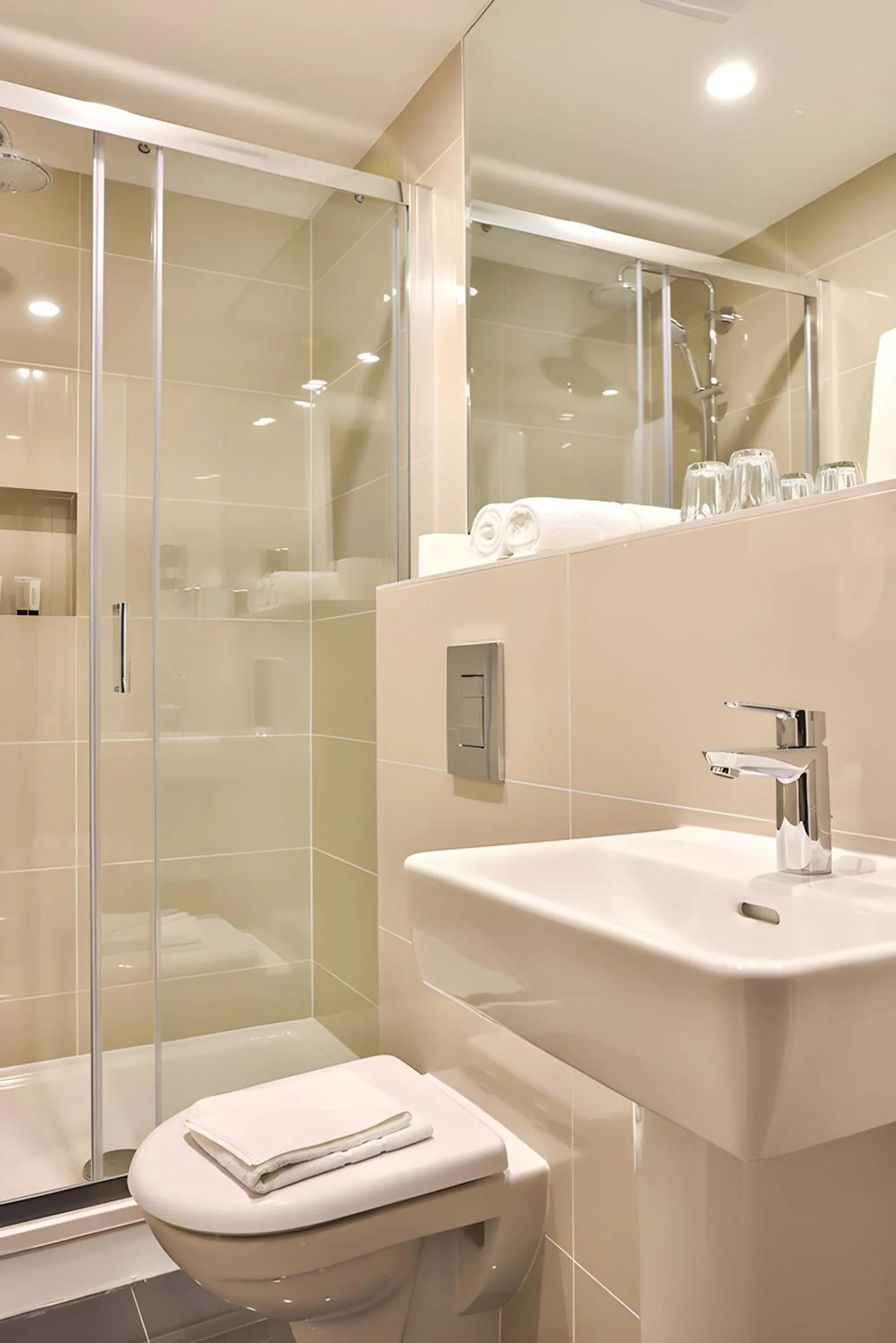 Bathroom in The Chapter Hotels - London Hyde Park