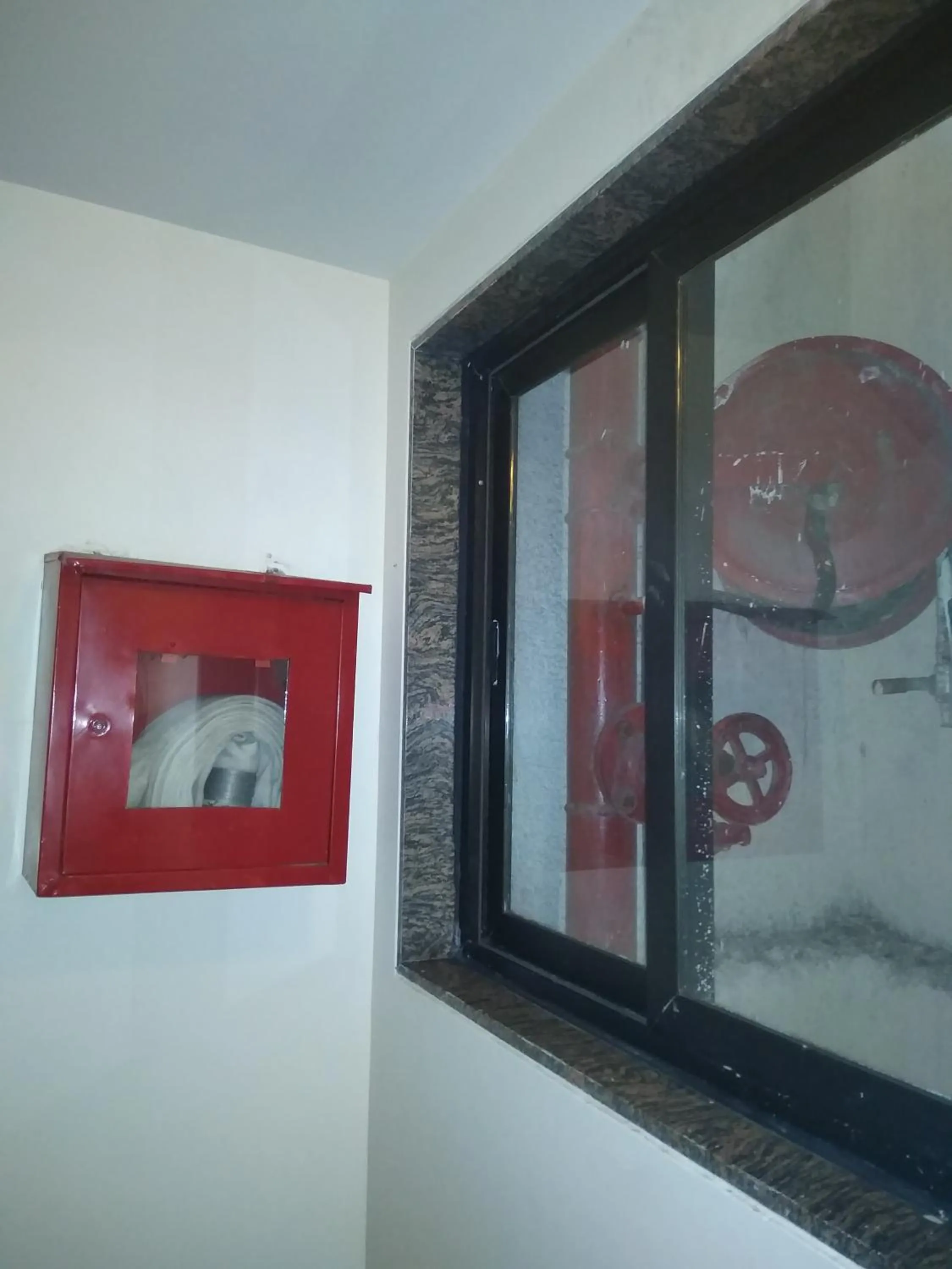 flat iron in HOTEL REST INN