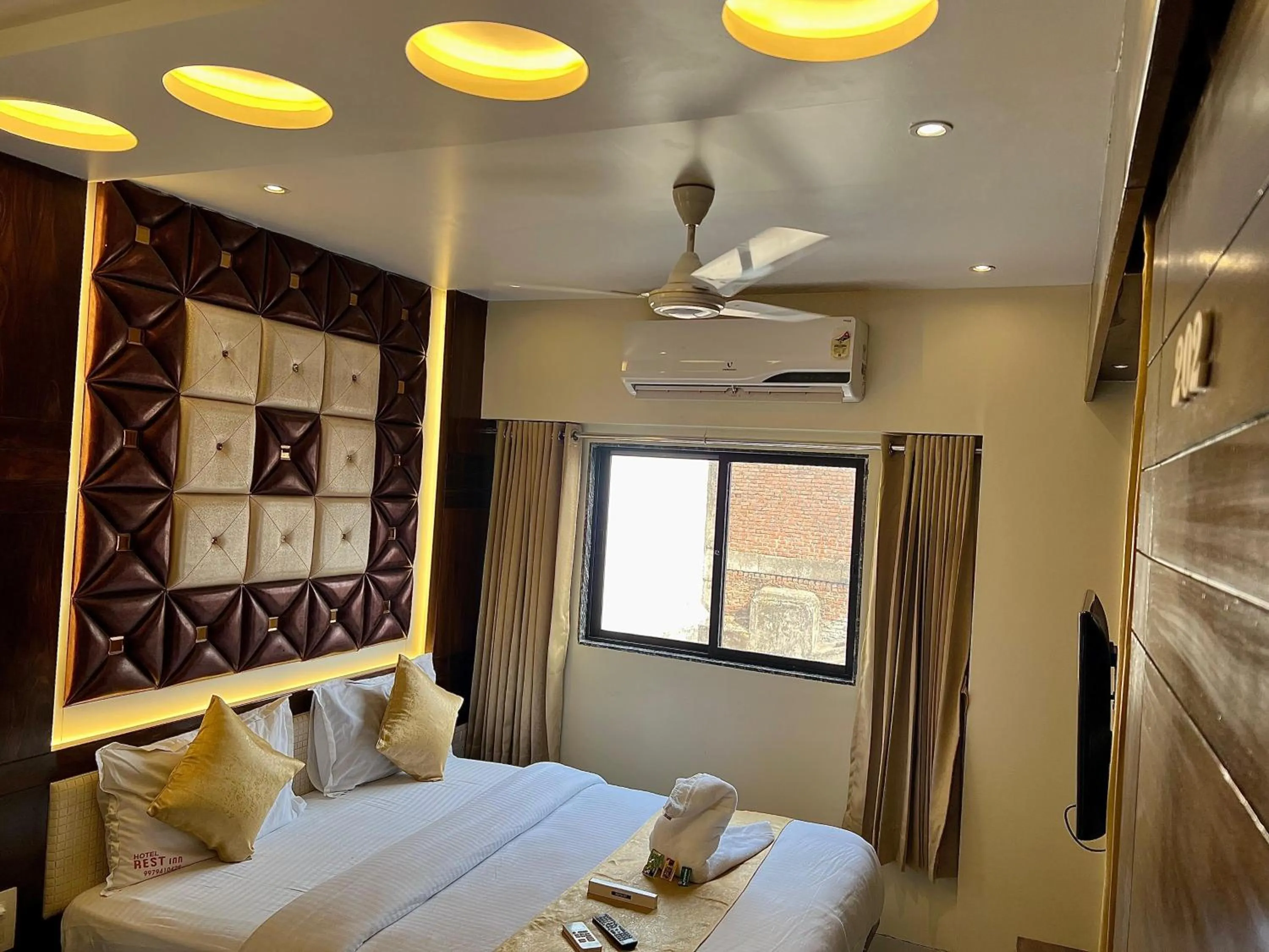 Bedroom, Bed in HOTEL REST INN