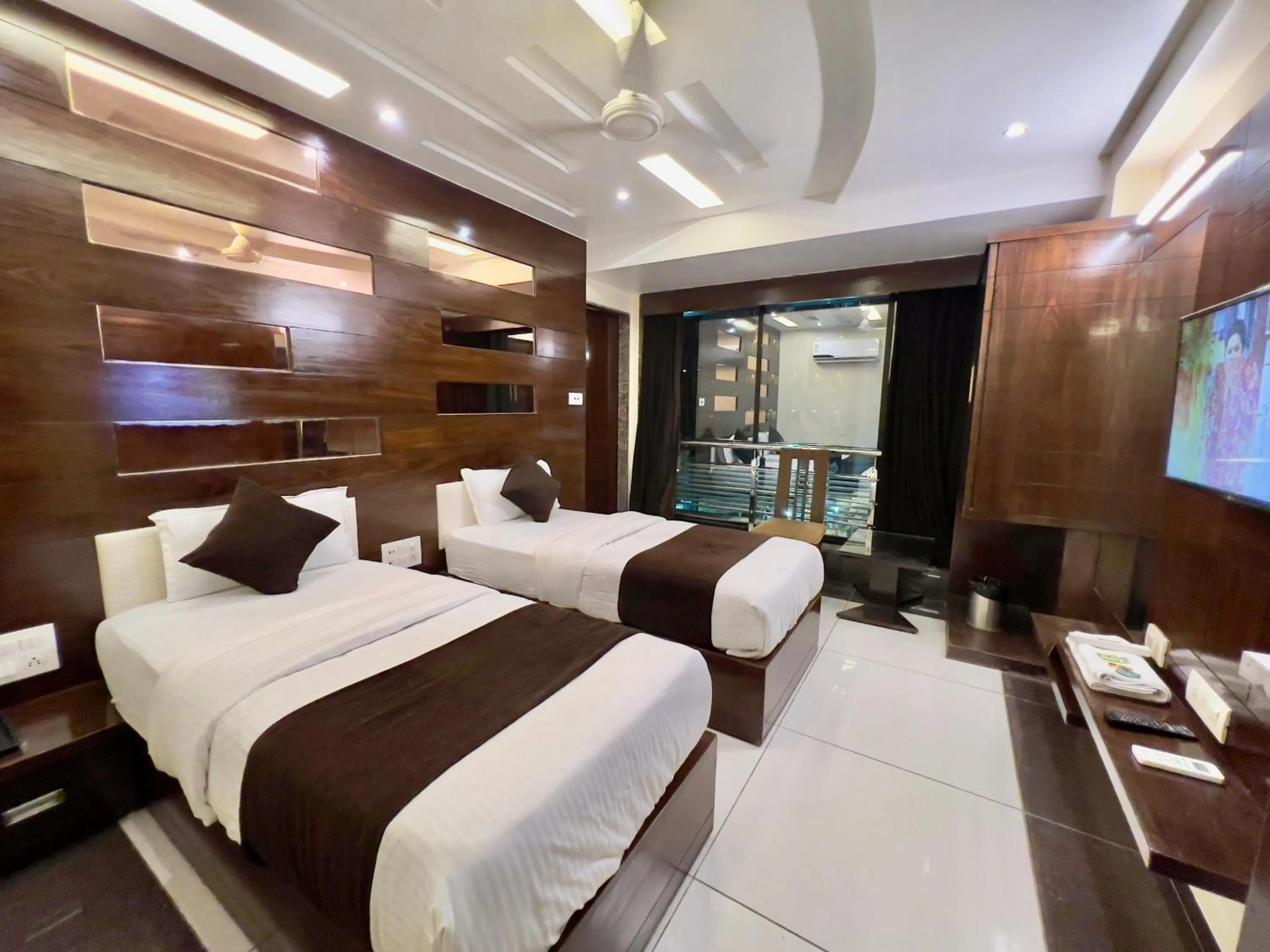 Bed in HOTEL REST INN