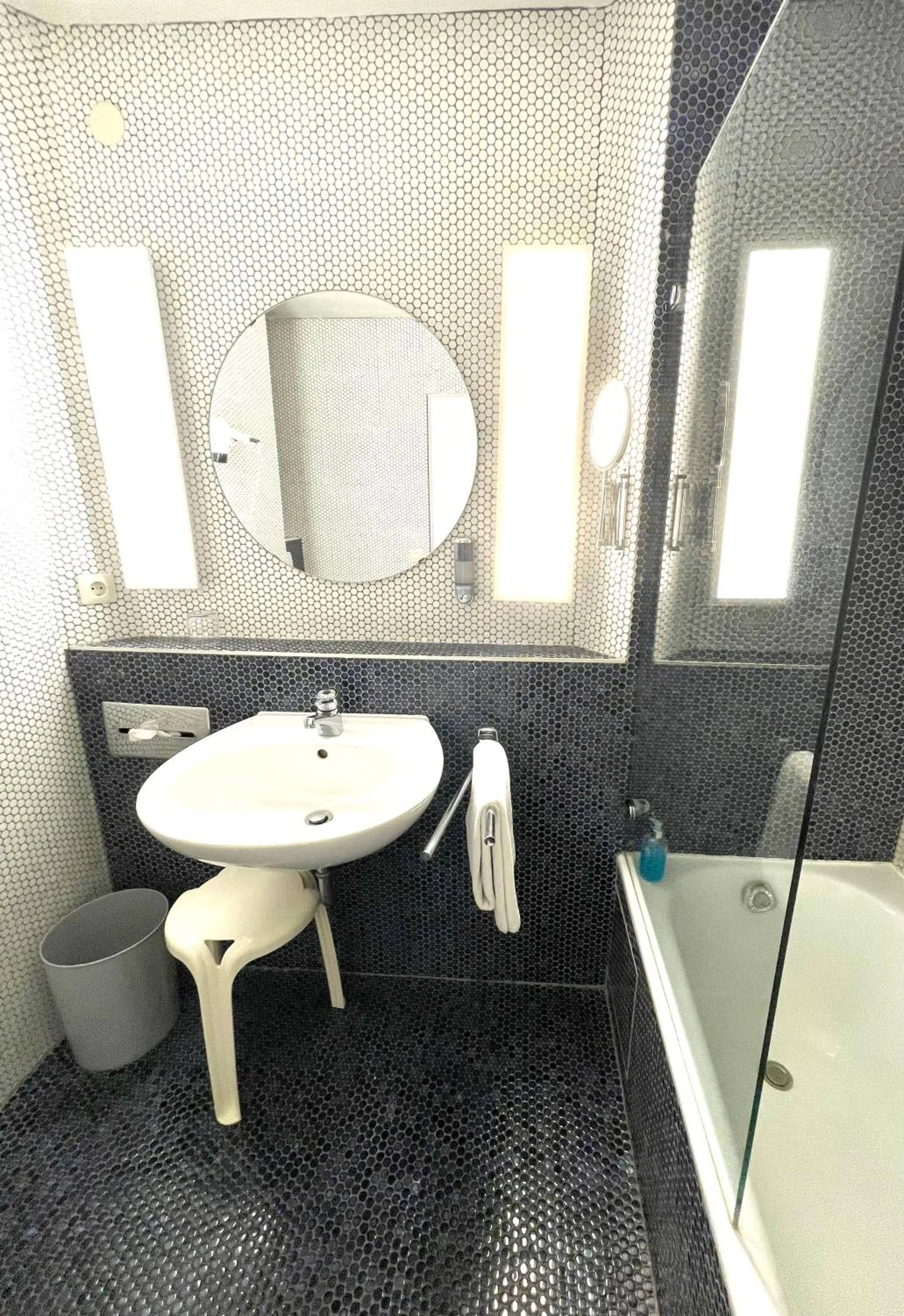 Bathroom in Rebgarten Hotel Schulgasse