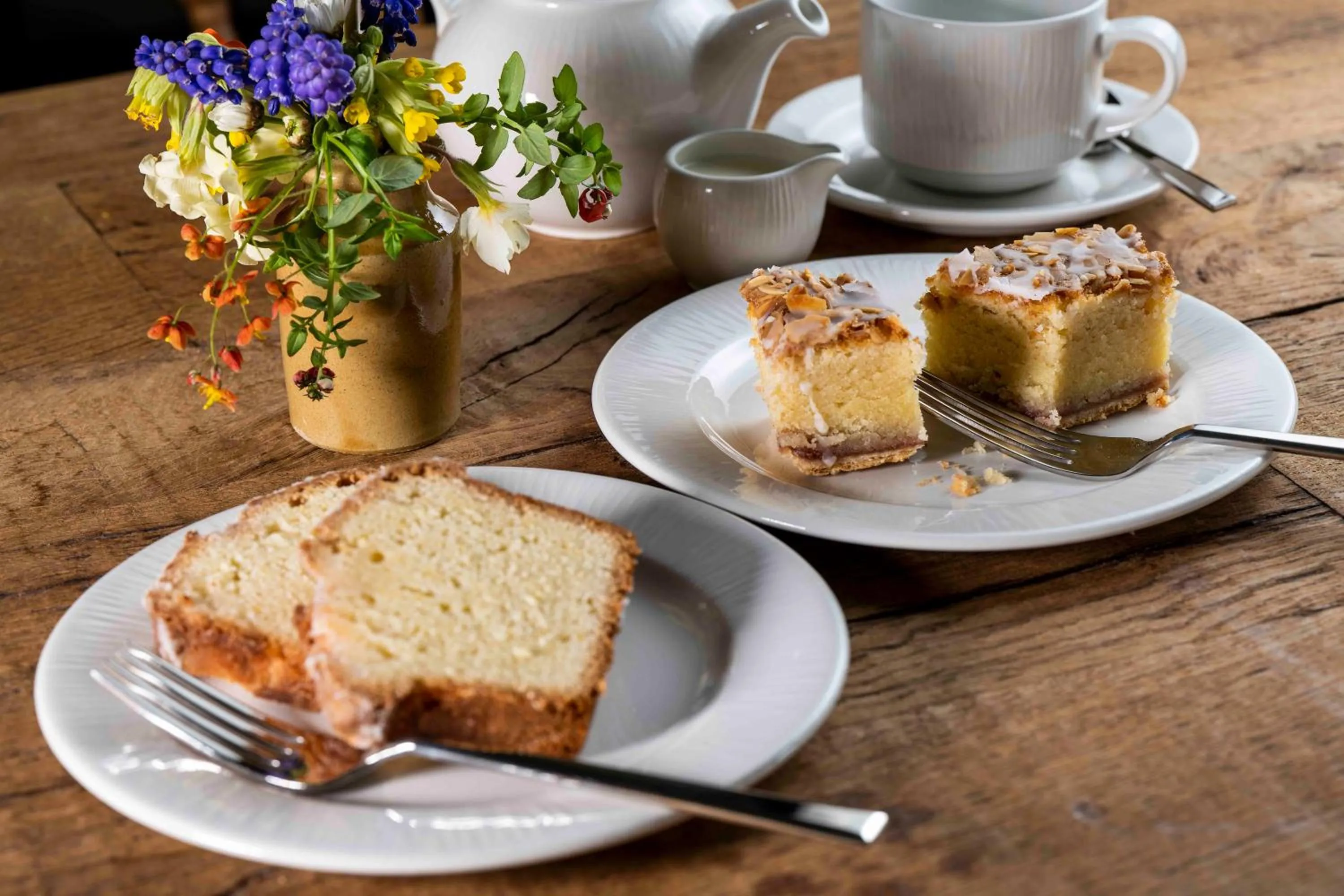 Restaurant/places to eat in Long Man Inn