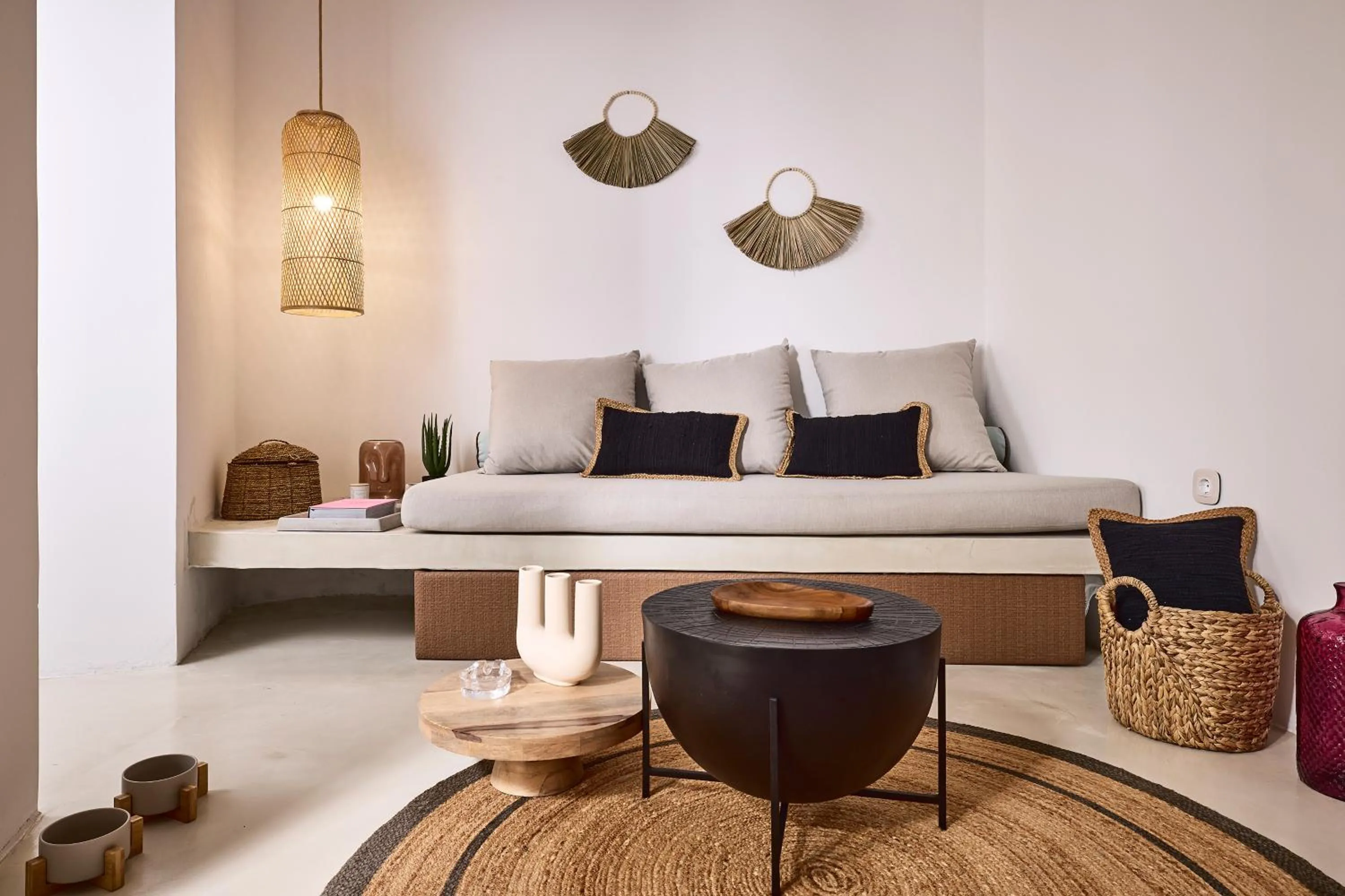 Seating area in Syroc Maison