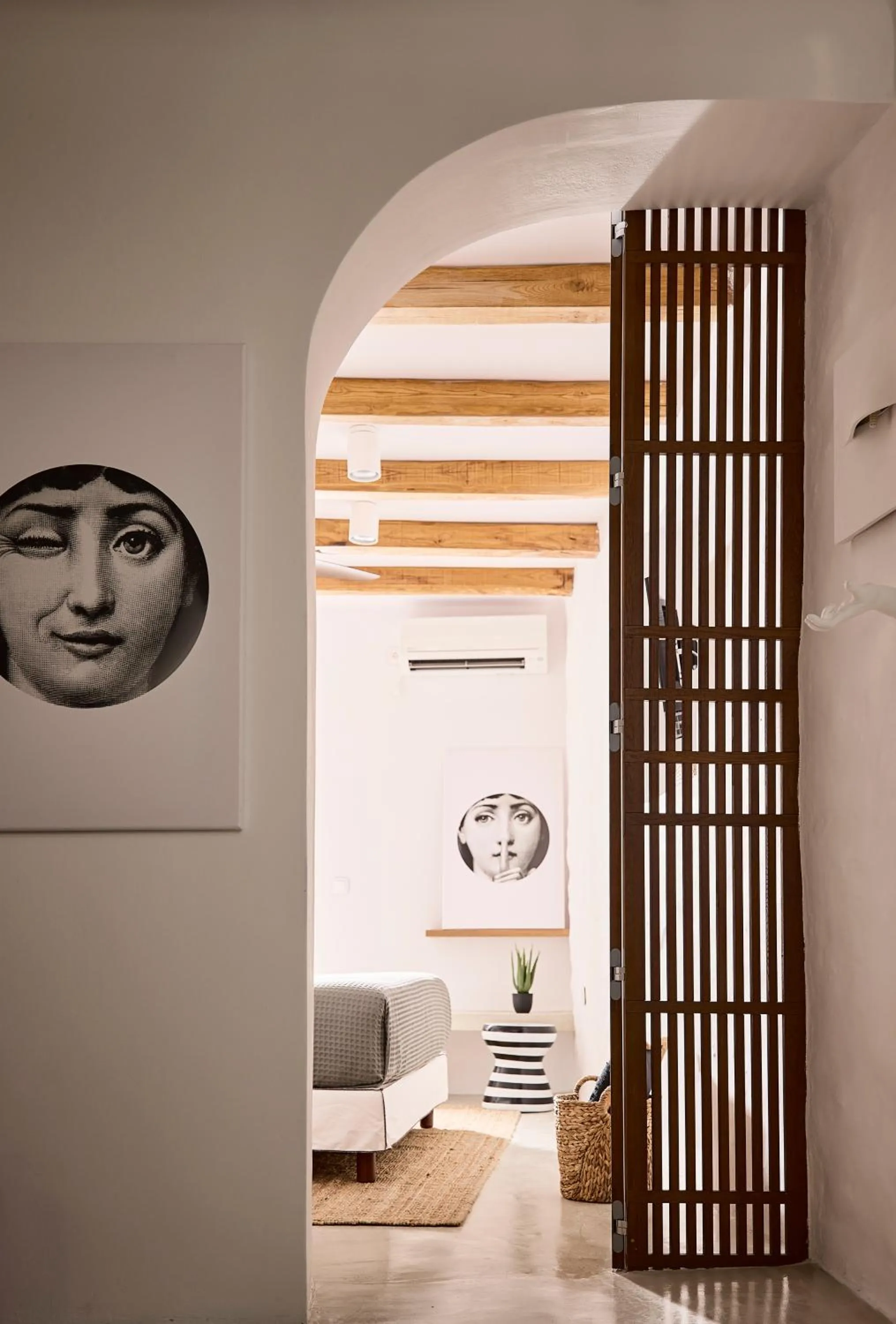 Decorative detail in Syroc Maison