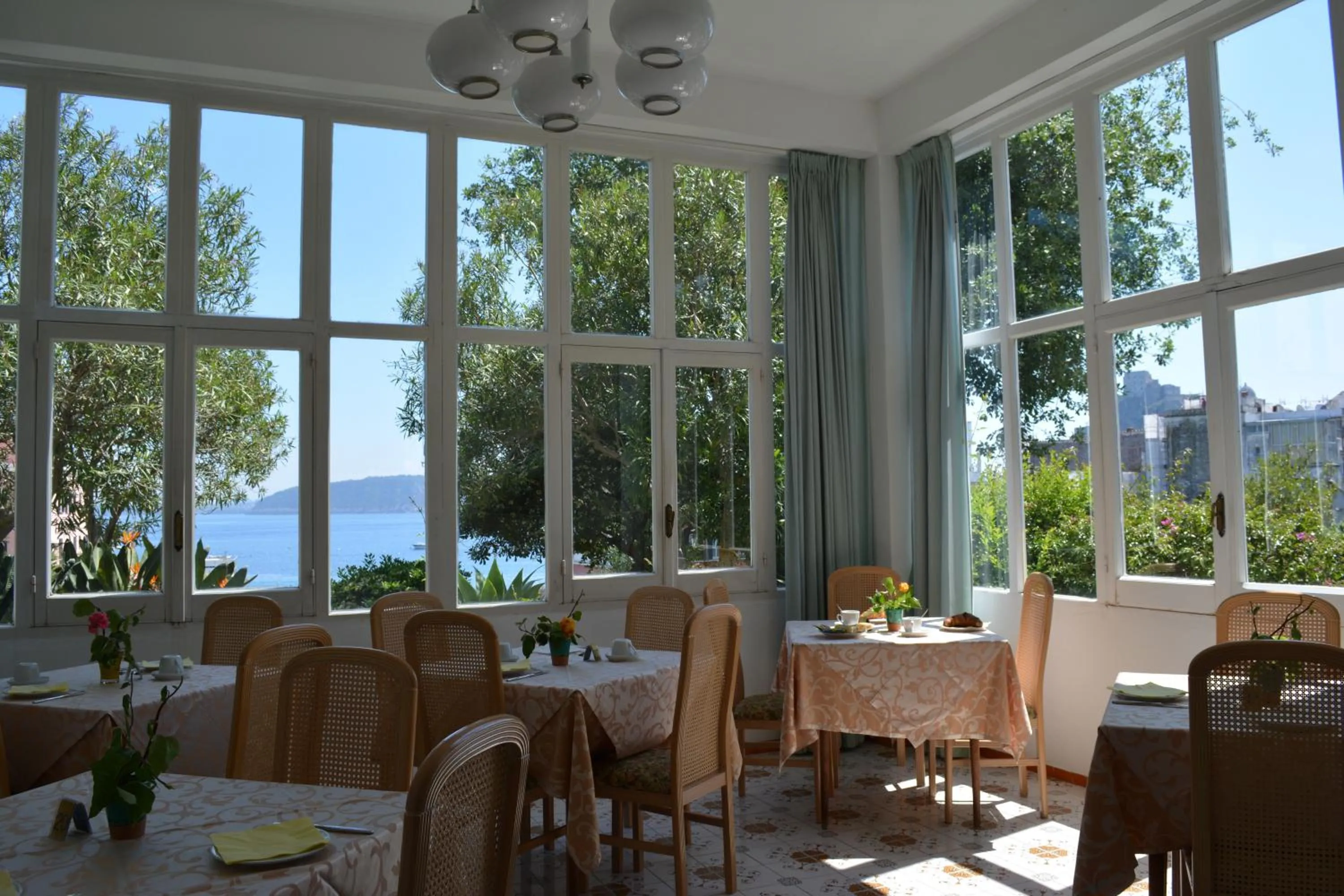 Restaurant/places to eat in Villa Panoramica - Ischia Ponte