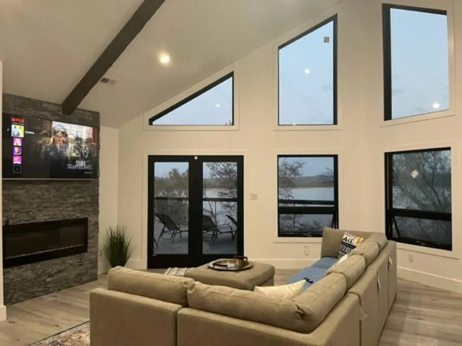 Amazing New House - Waterfront Getaway + Boat Dock