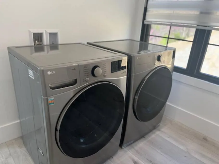 Amazing New House - Waterfront Getaway + Boat Dock