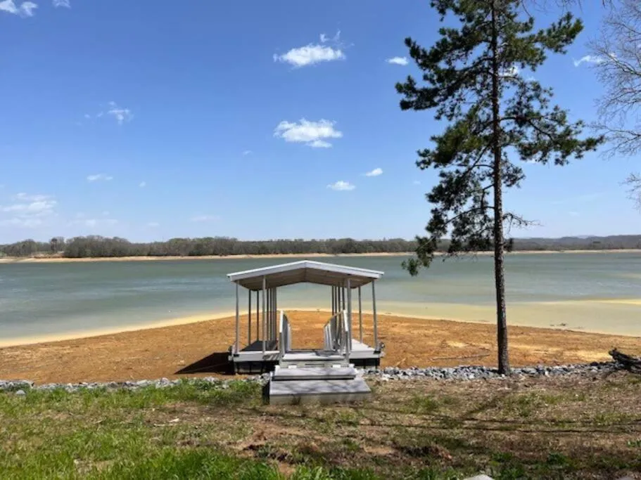 Amazing New House - Waterfront Getaway + Boat Dock