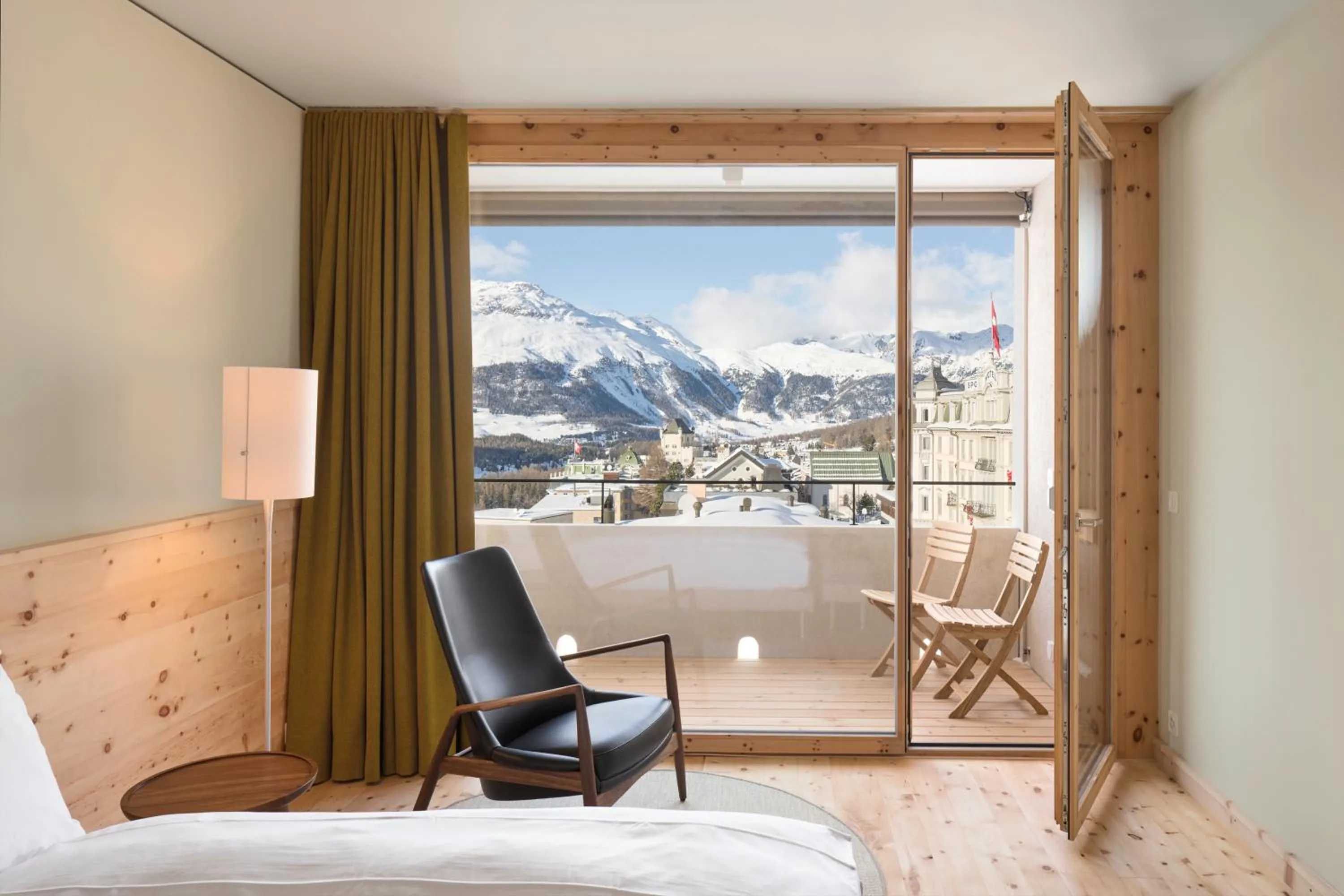 Balcony/Terrace, Bed in Hotel Maistra 160