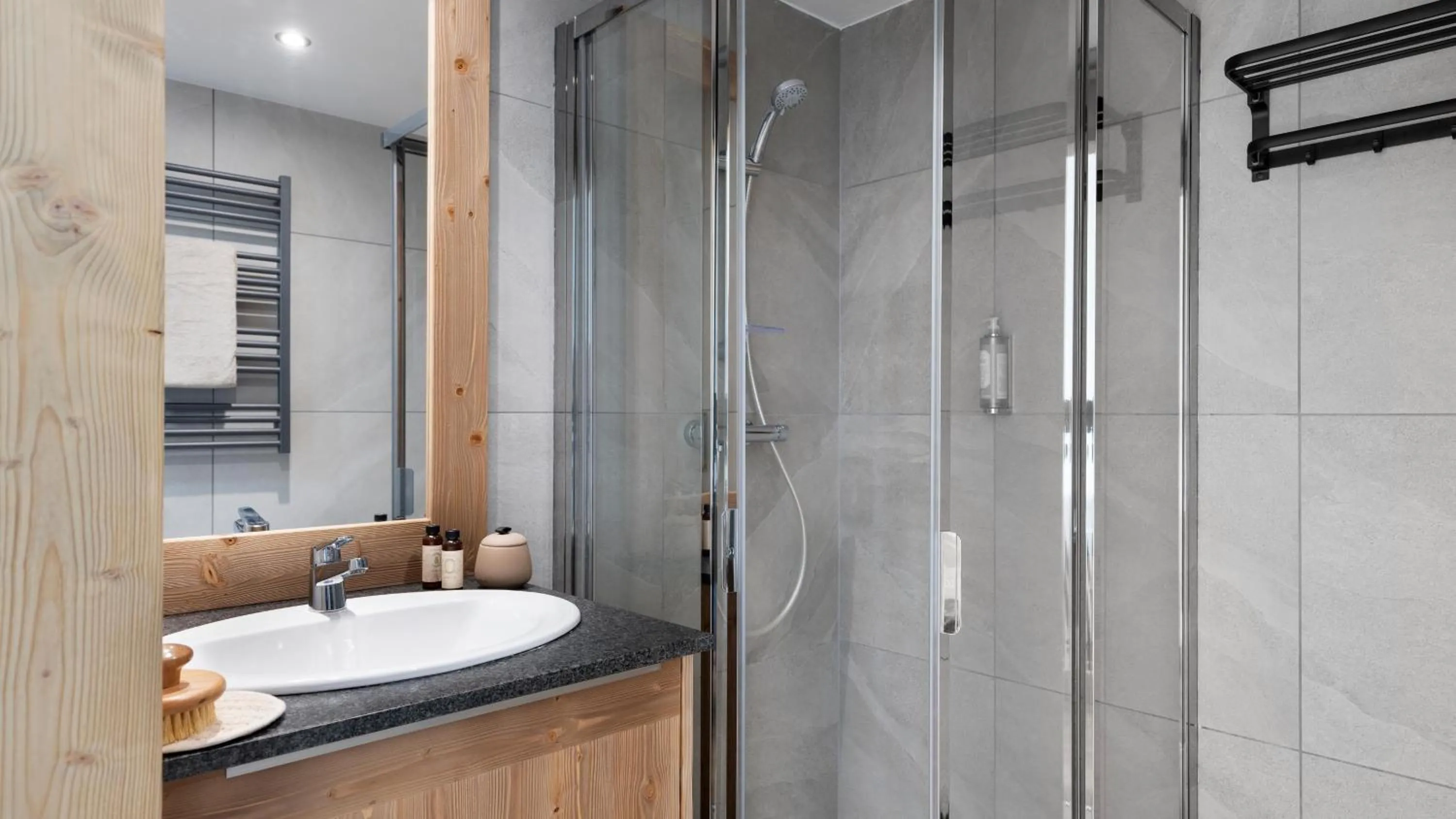 Shower in MGM Hôtels & Résidences - Résidence Manaka