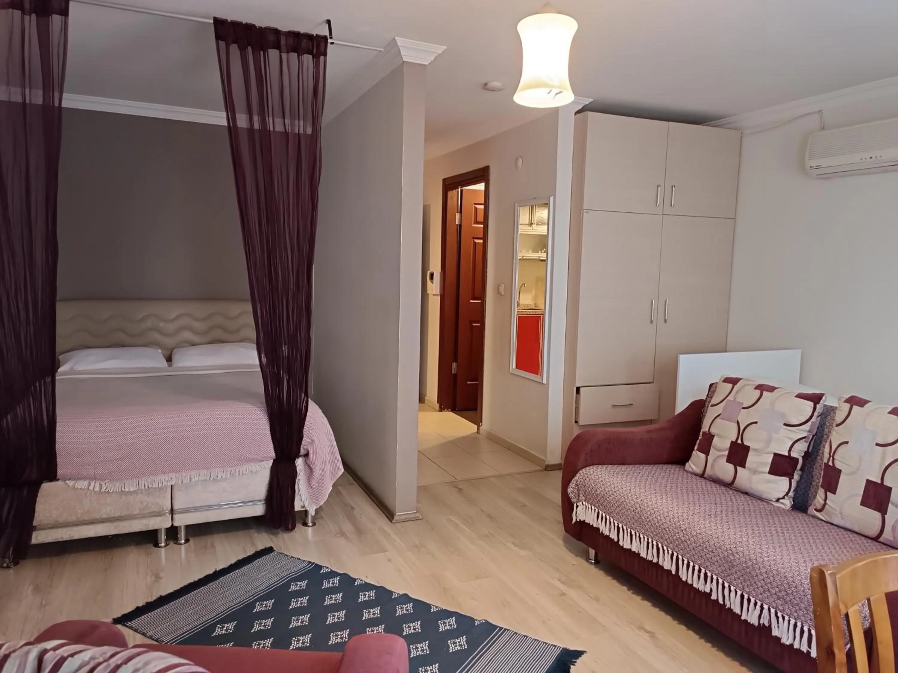 Photo of the whole room, Bed in The City Residence Hotel